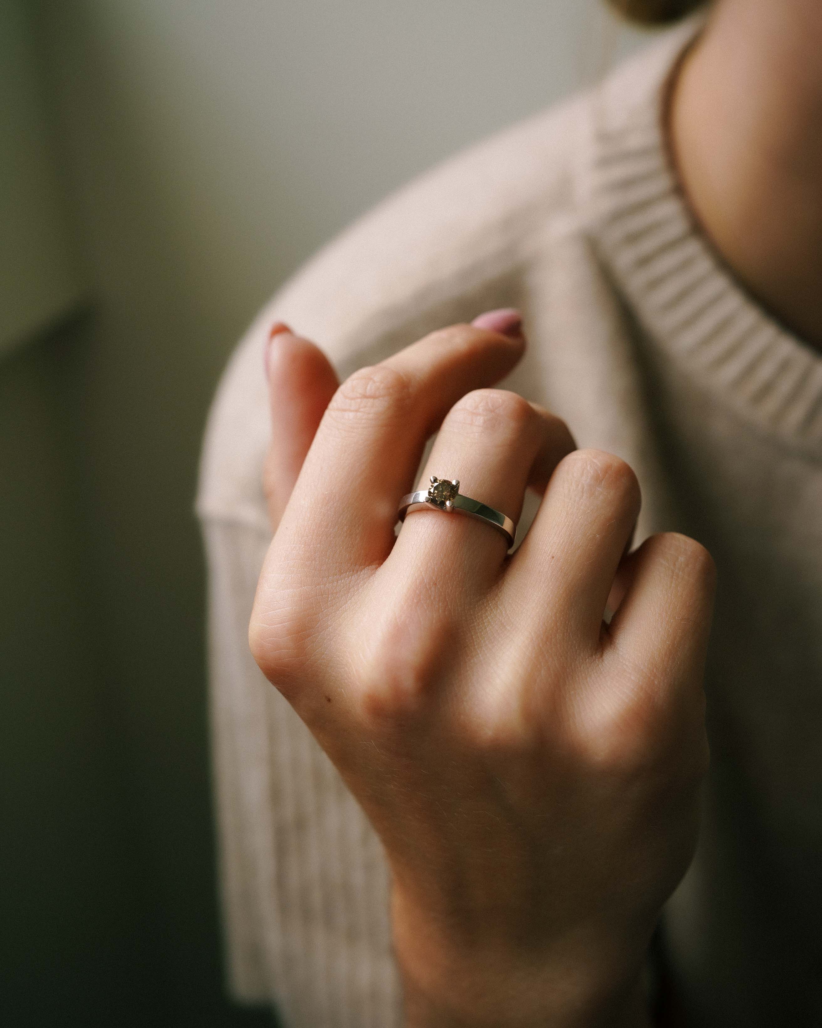 Robijn | 14K Wit Goud Cognac Briljant (0.48ct) Solitair Ring