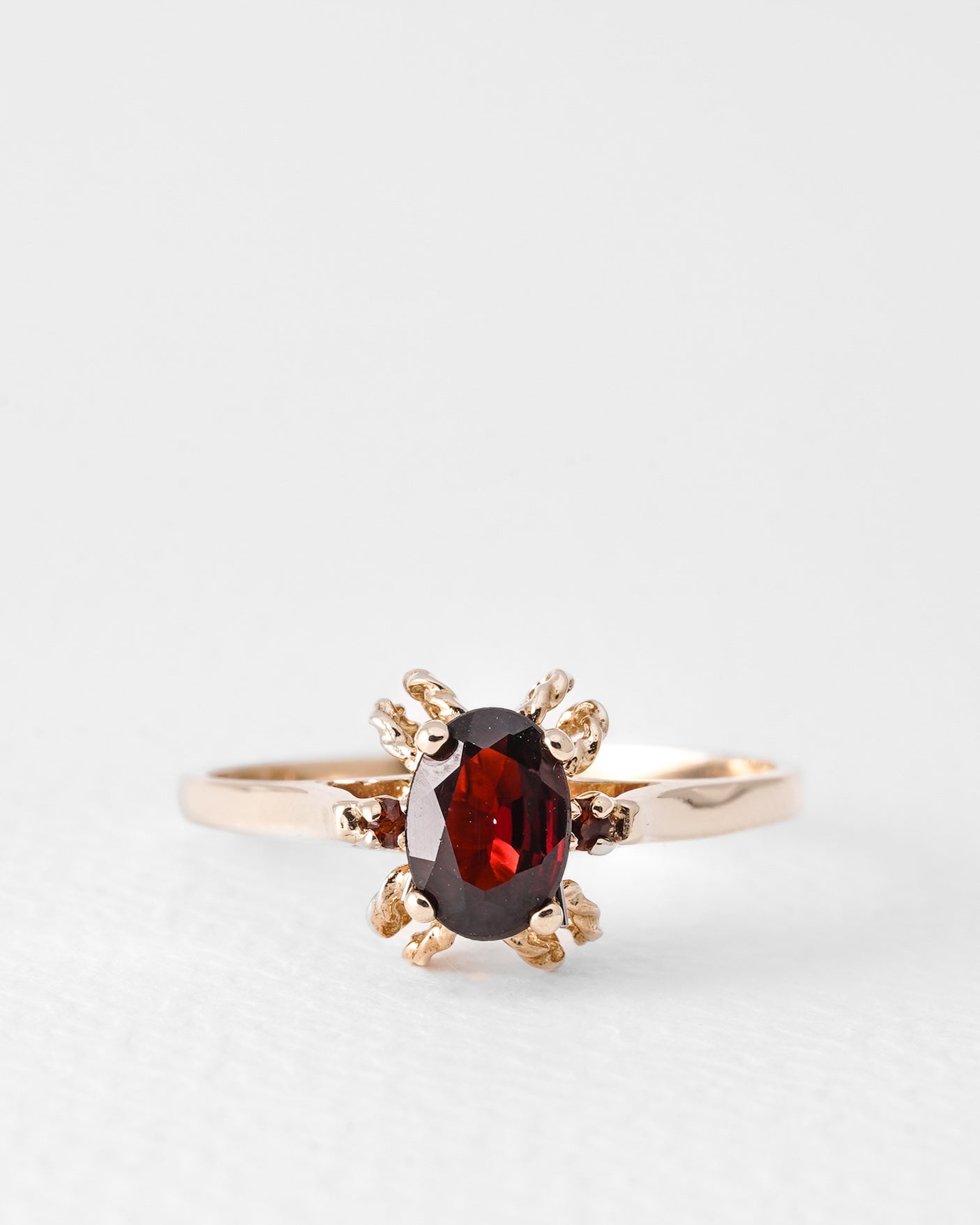 Esra | Vintage Granaat Ring
