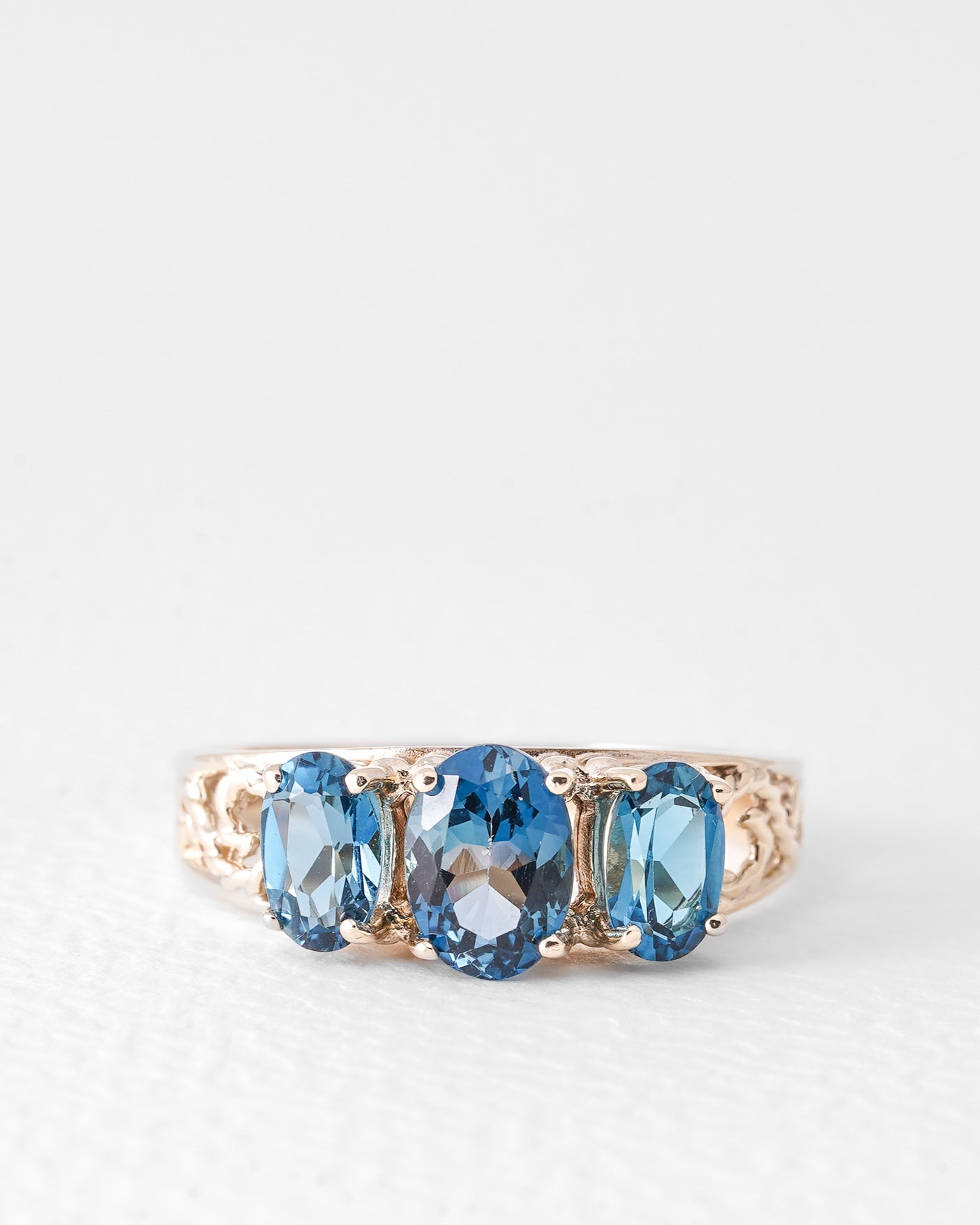 Yali | Vintage Blauwe Topaas Ring