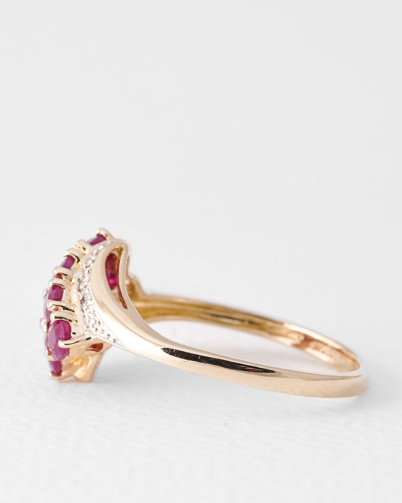 Vina | Vintage Robijn & Diamant Ring