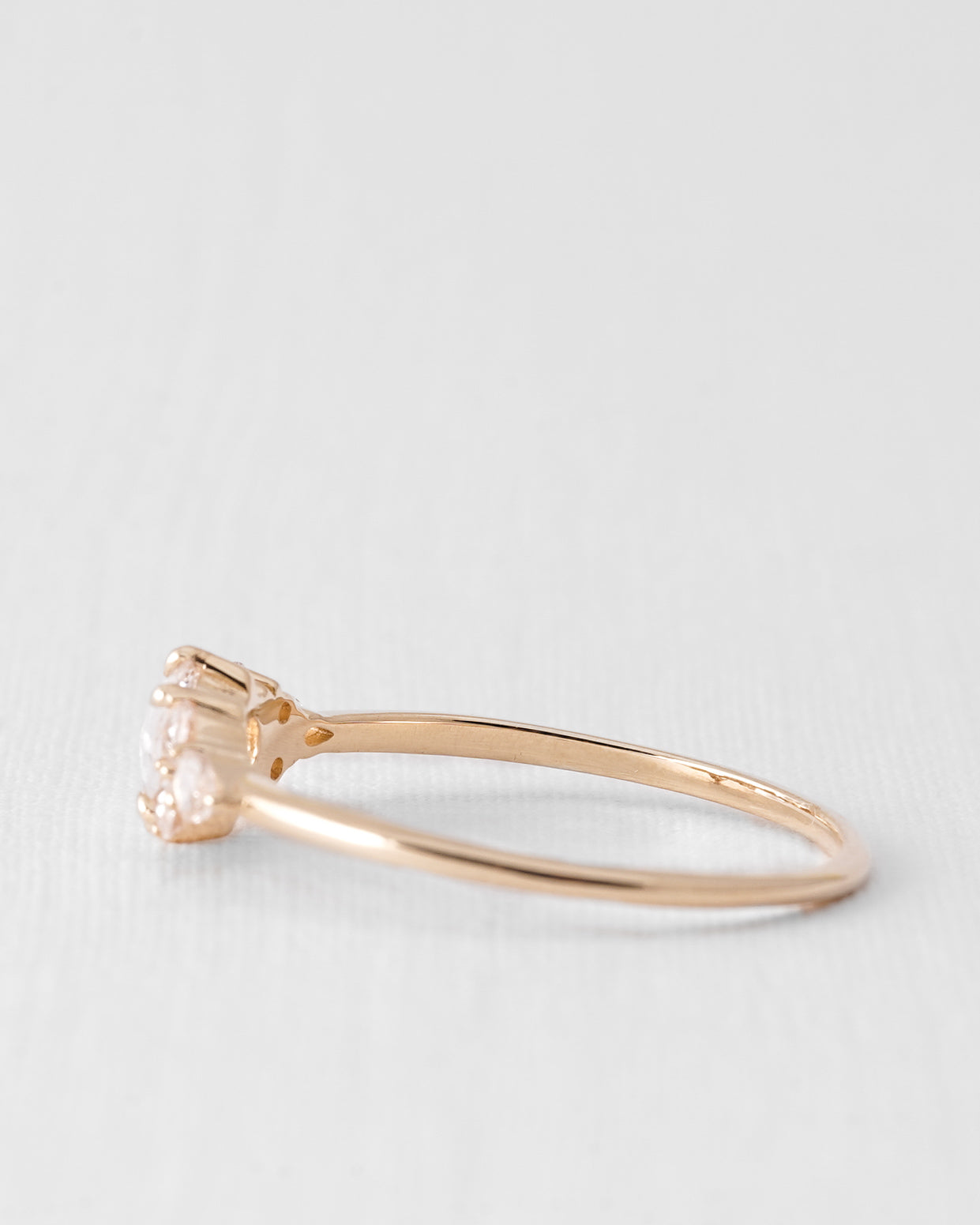 Eroni | 14K Witte Saffier Details Ring