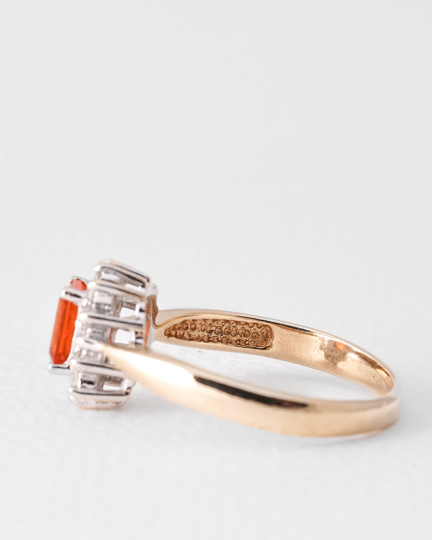 Meva | Vintage Vuur Opaal & Diamant Ring