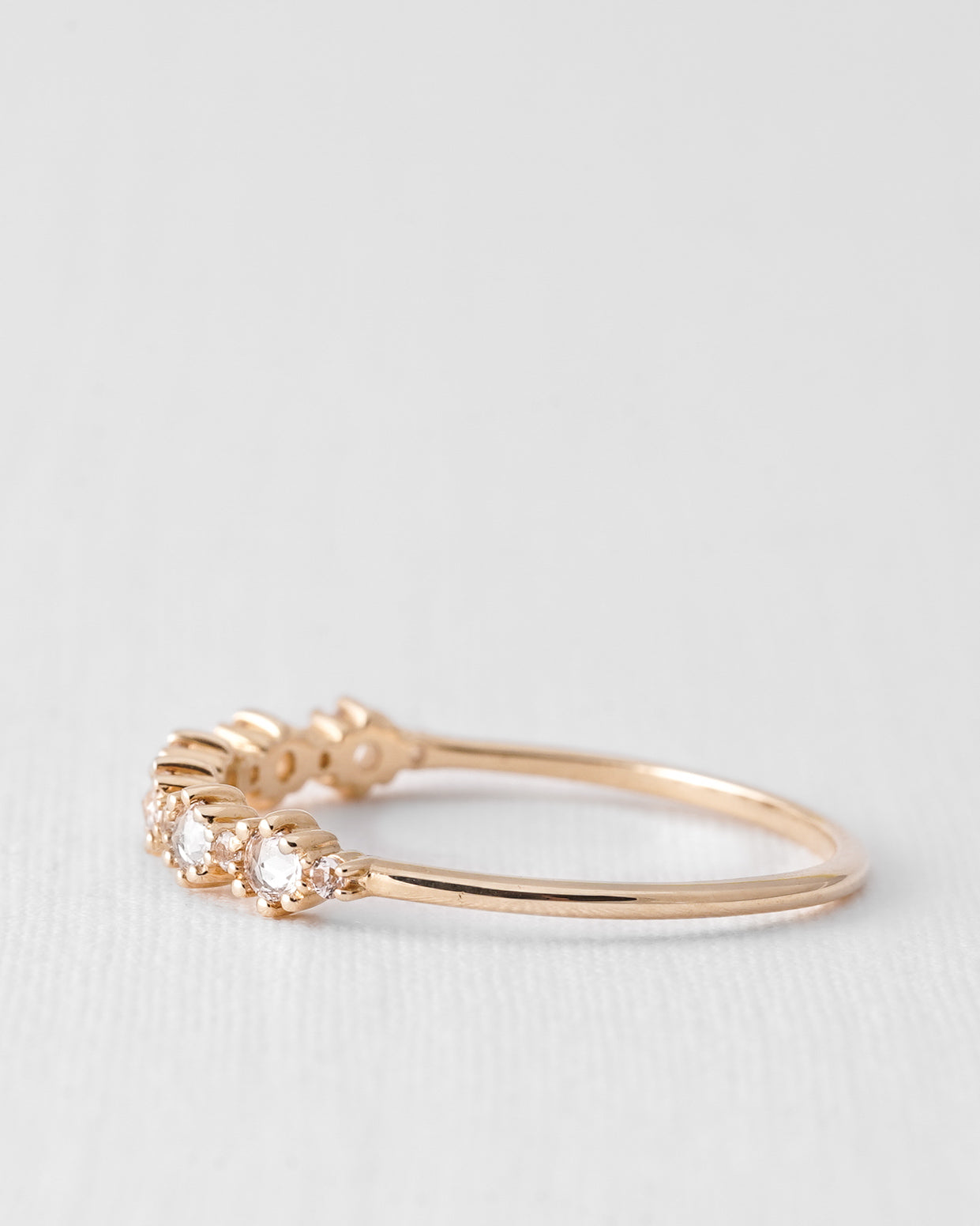 Calista | 14K Witte Saffier Pavé Ring