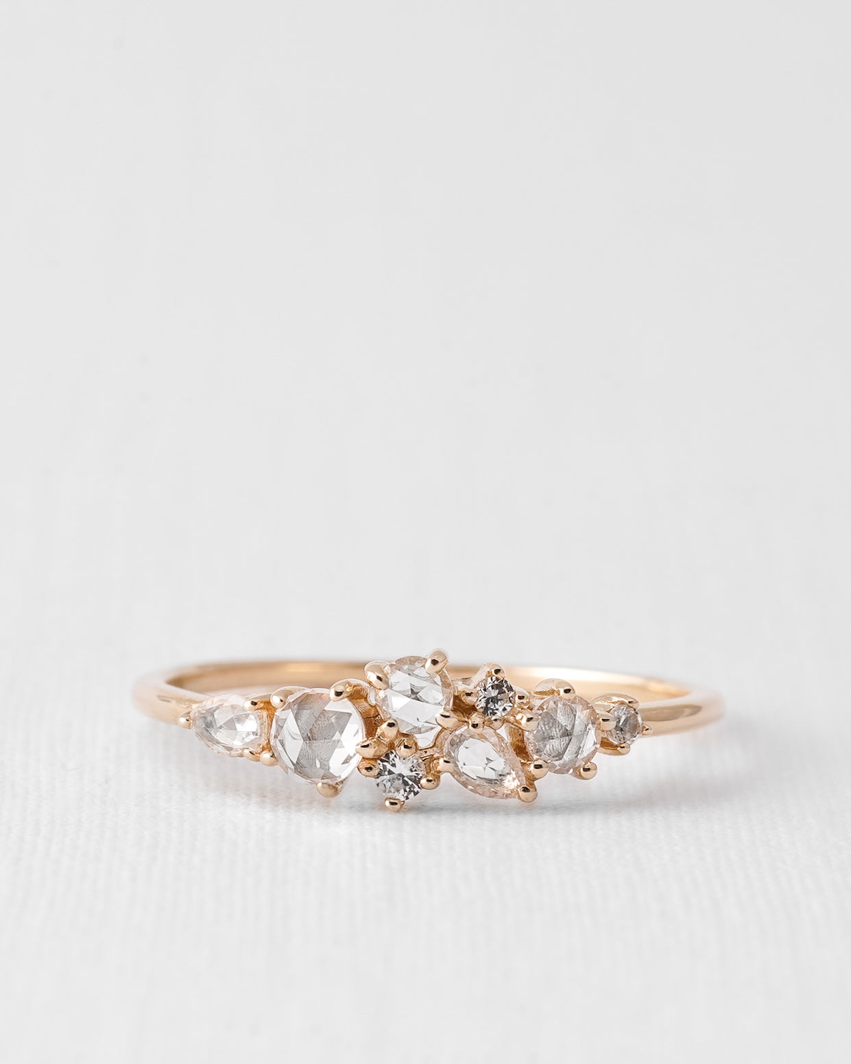 Elysia | 14K Witte Saffier Cluster Ring