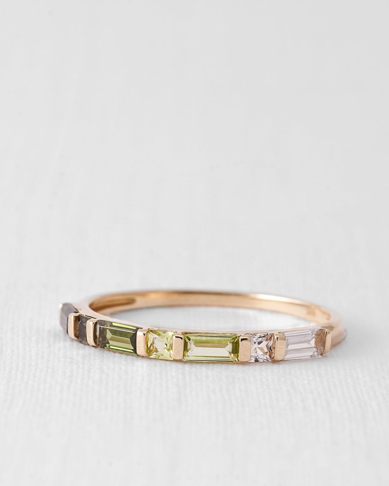 Mirelle | 14K Toermalijn, Olivijn & Witte Saffier Baguette Ring