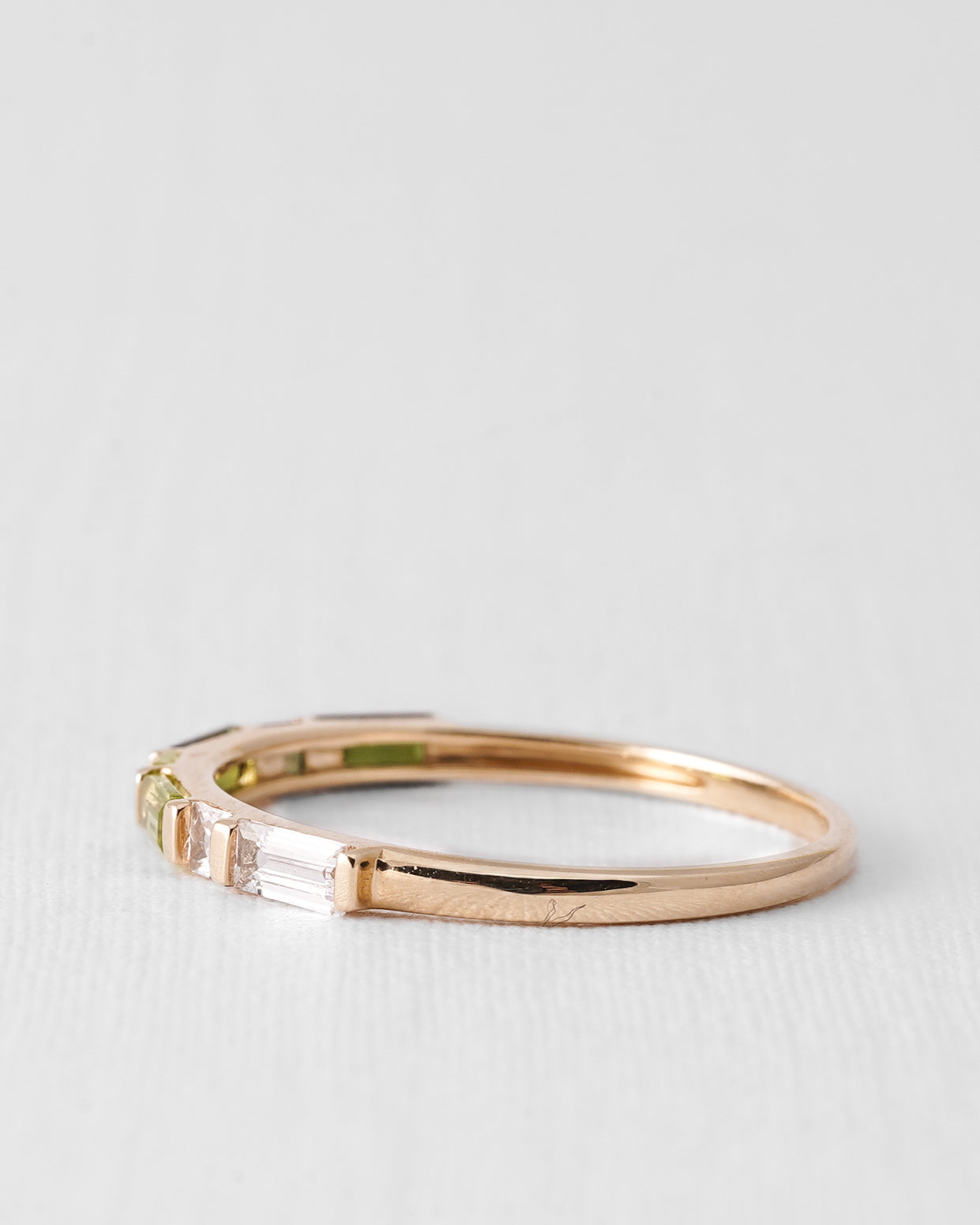 Mirelle | 14K Toermalijn, Olivijn & Witte Saffier Baguette Ring