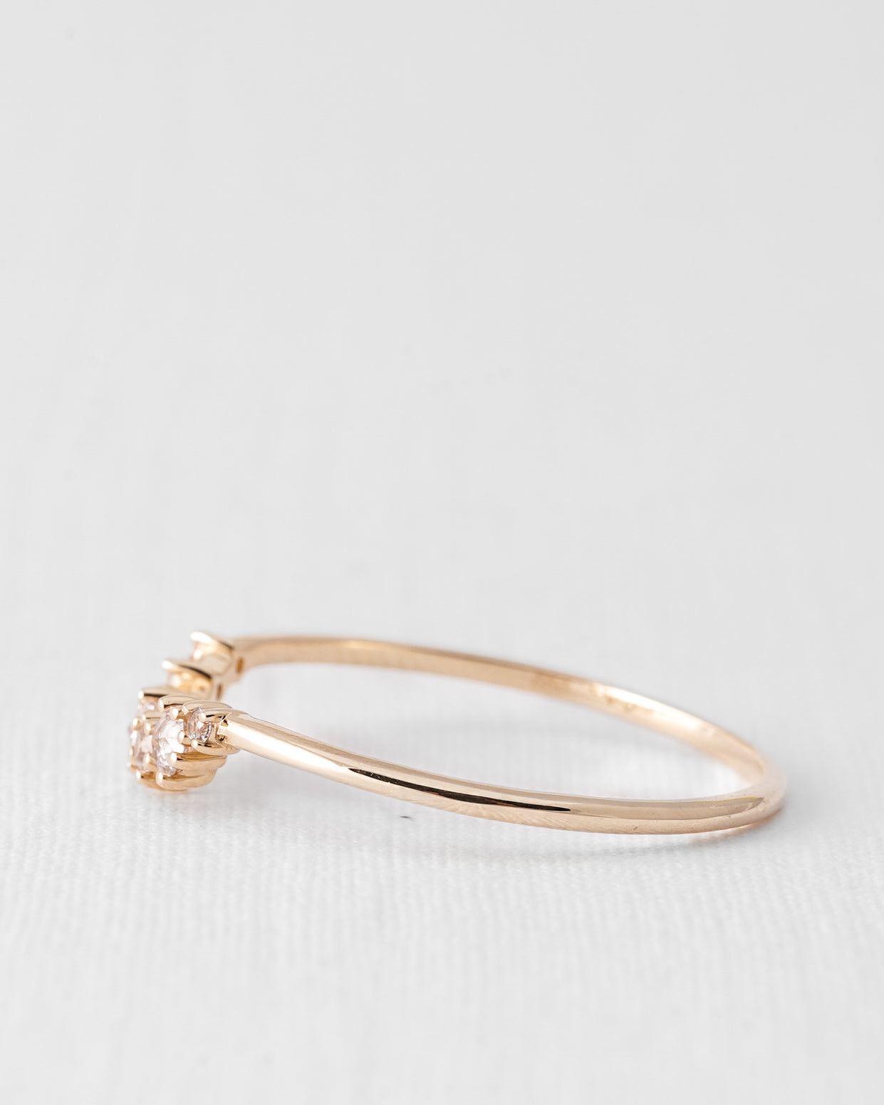 Sylara | 14K Witte Saffier Pavé Ring