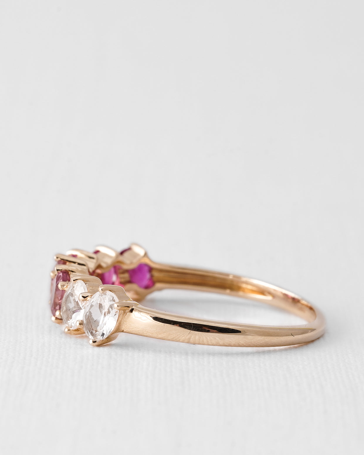 Elowen | 14K Toermalijn, Roze Saffier & Witte Saffier Half Eternity Ring