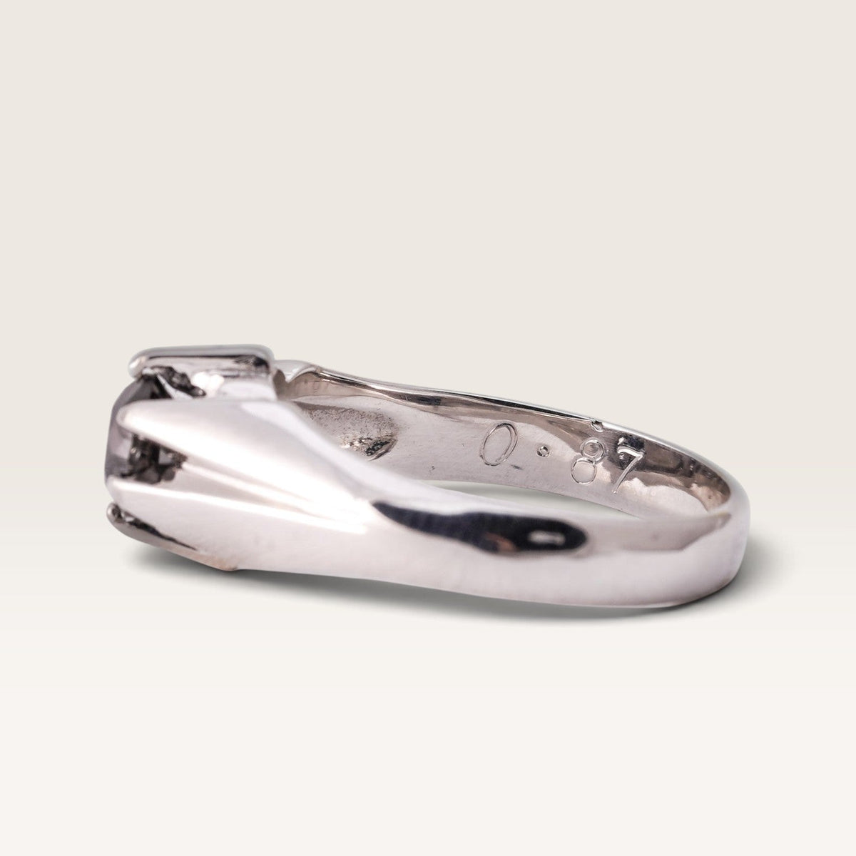 Danika | 14K Zwarte Diamant Solitaire Ring - Menina Amsterdam