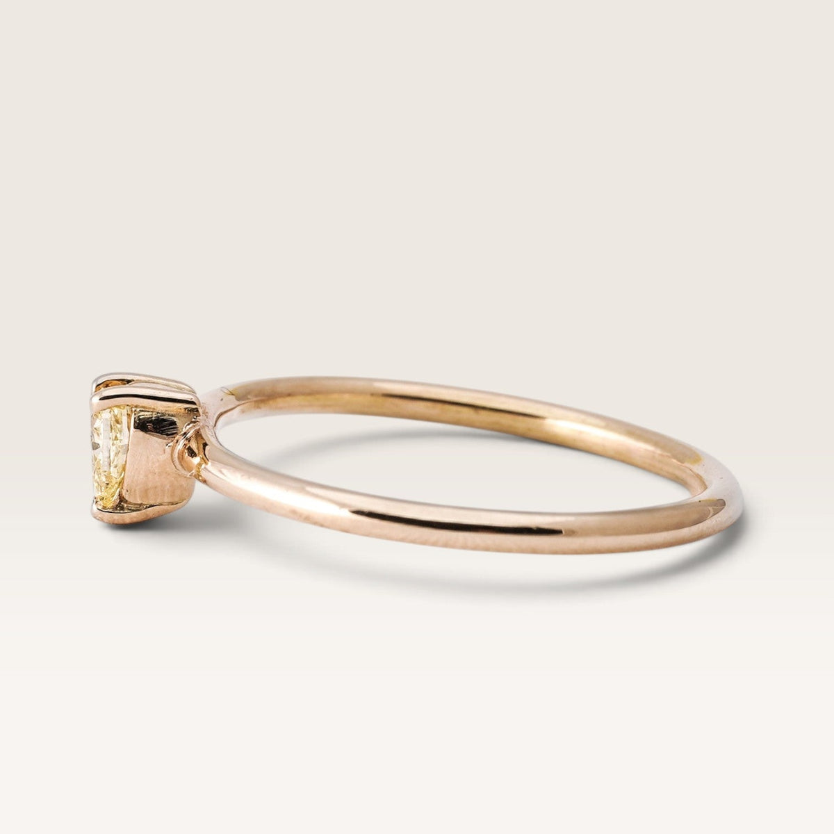 Elyza | 14K Gele Diamant Ring - Menina Amsterdam