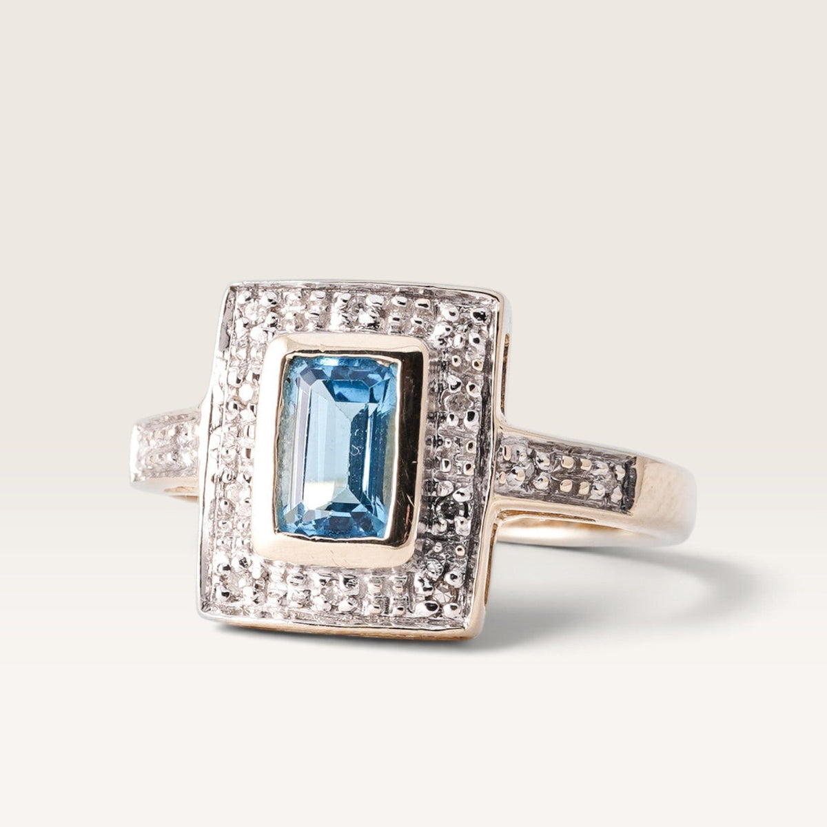 Evelianne | Vintage Topaas & Diamant Halo Ring - Menina Amsterdam