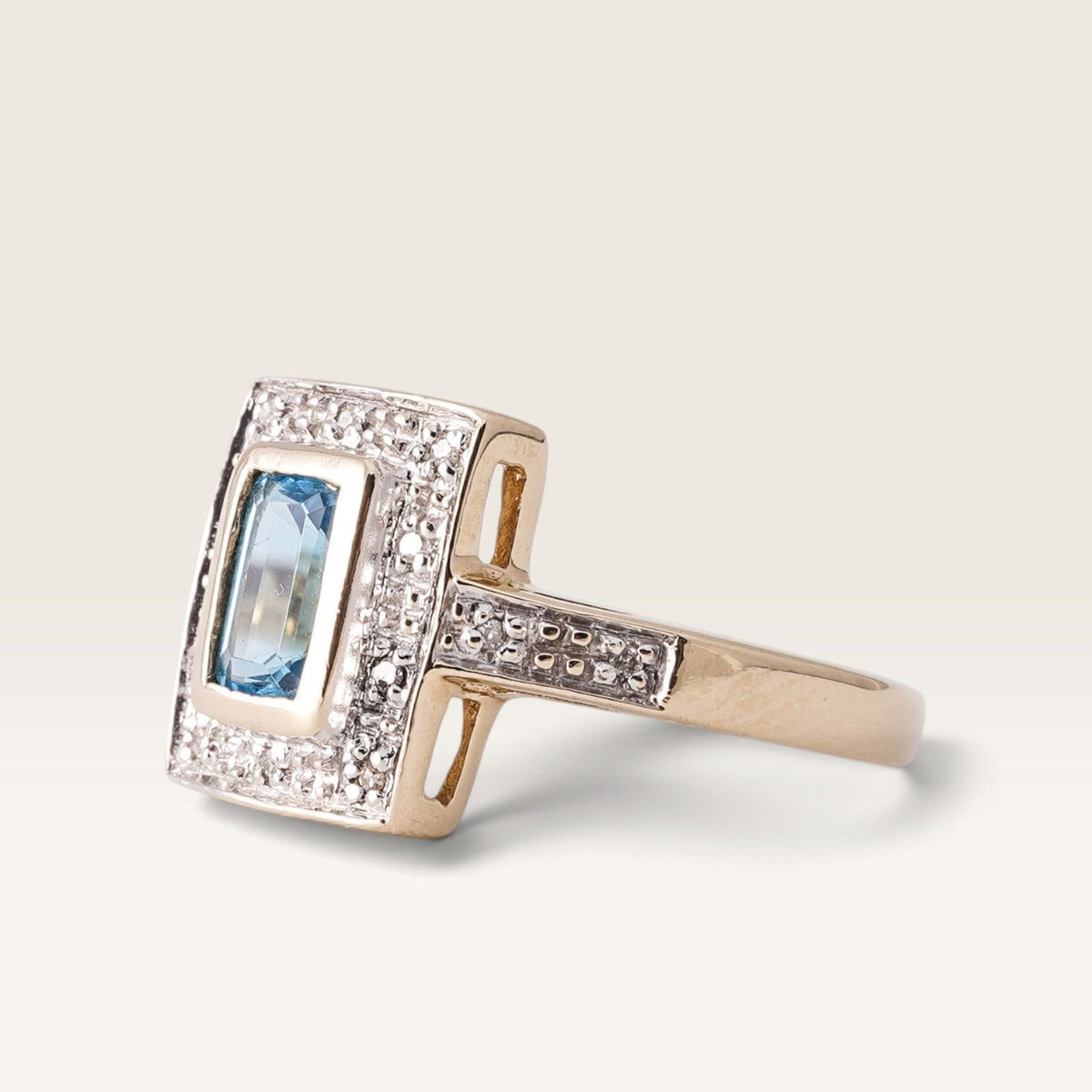 Evelianne | Vintage Topaas & Diamant Halo Ring - Menina Amsterdam
