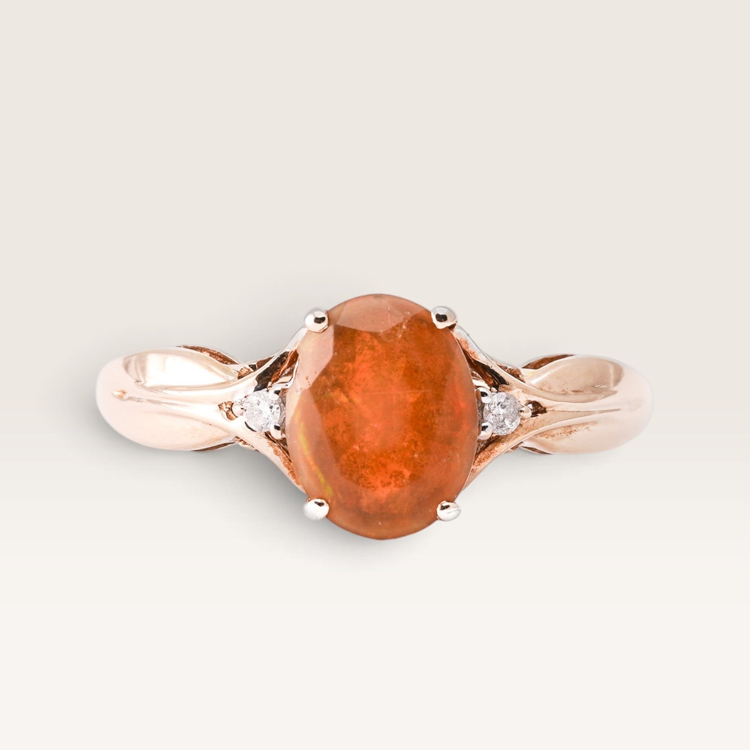 Fiora | Vintage Opaal & Diamant Driesteen Ring - Menina Amsterdam