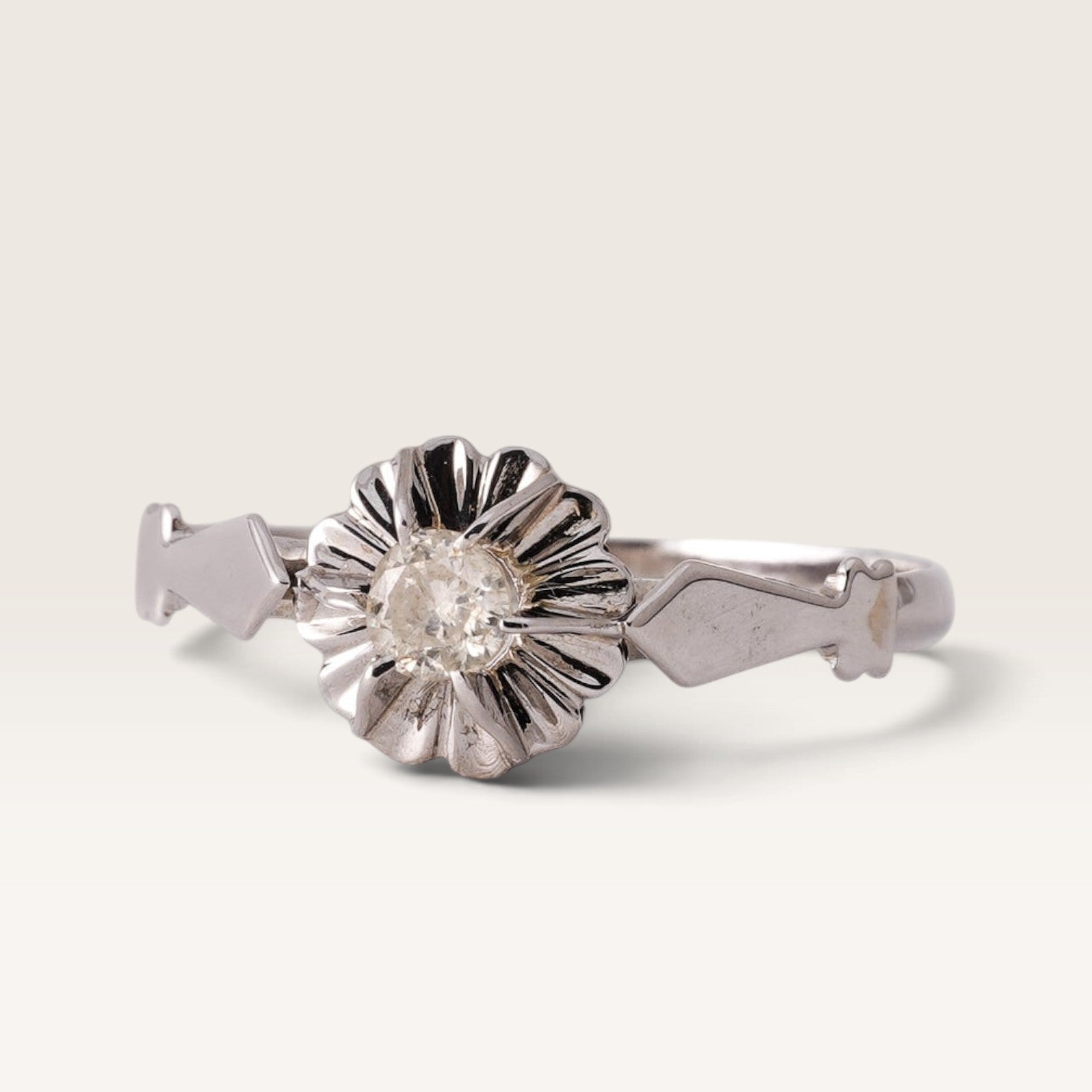 Linea | 14K Diamond Solitaire Ring - Menina Amsterdam