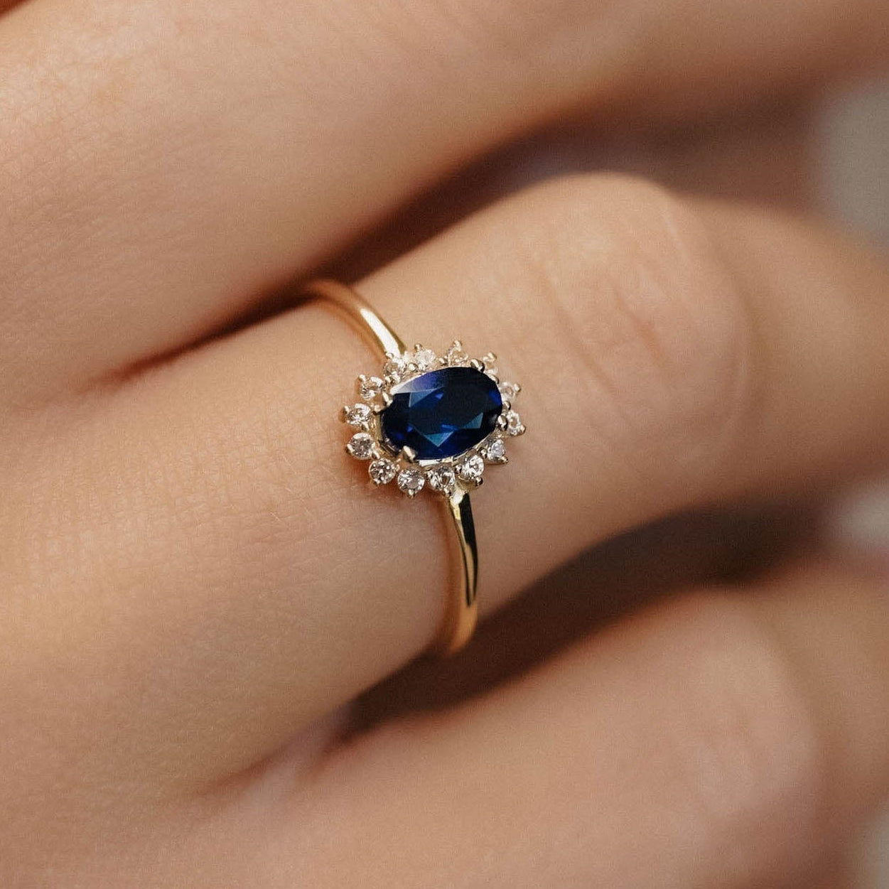 Livia | Saffier & Diamant Cluster Ring - Menina Amsterdam