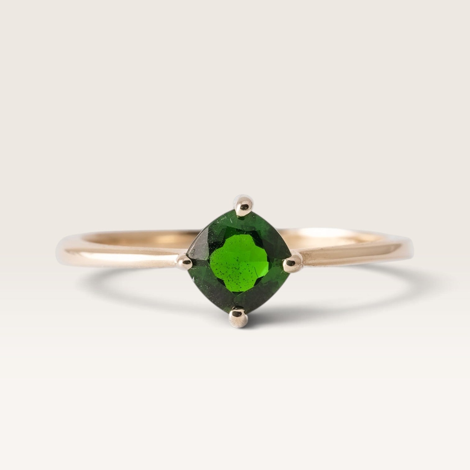 Maelys | Vintage Diopsiet Solitaire Ring - Menina Amsterdam