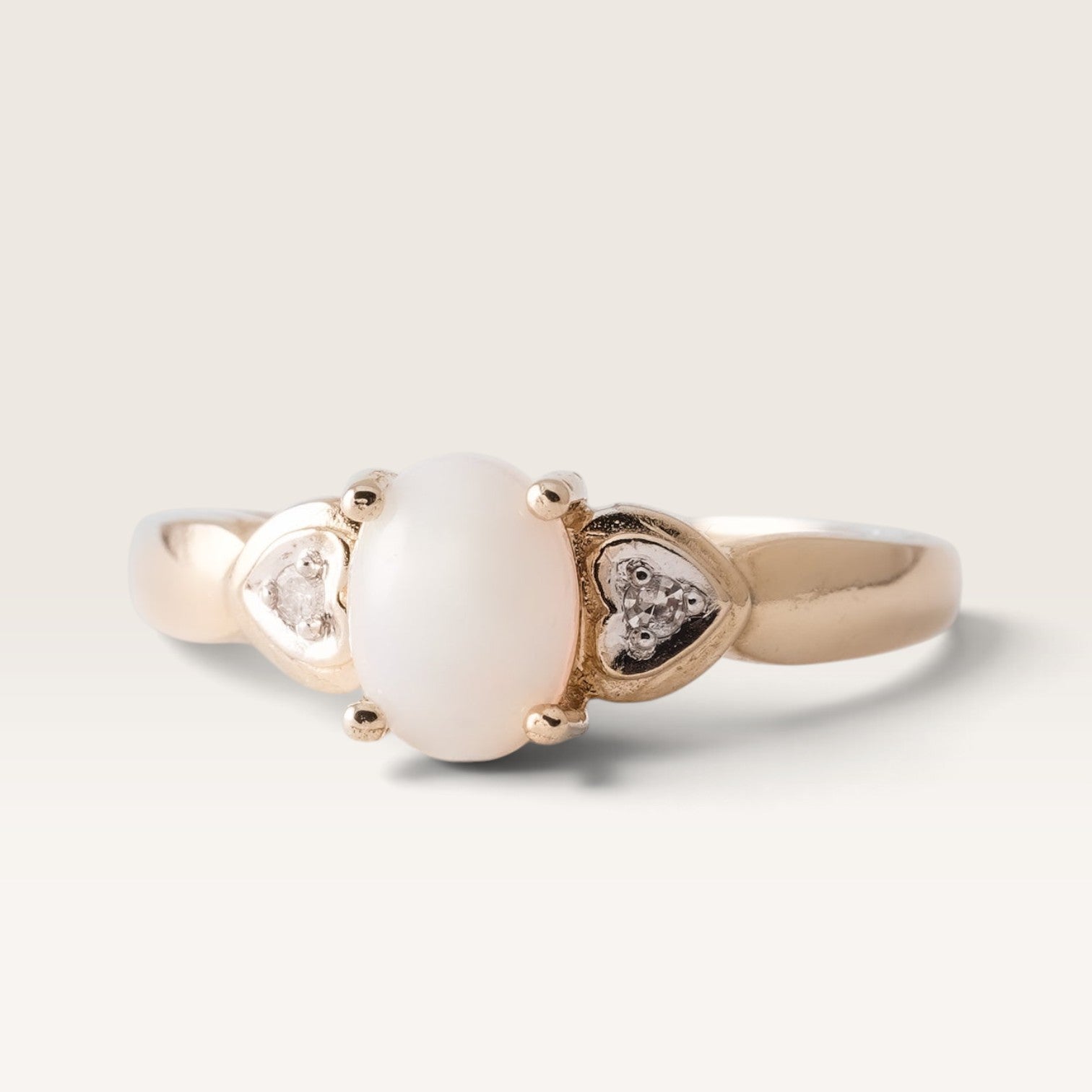 Mirabelle | Vintage Opaal Solitaire & Diamant Details Ring - Menina Amsterdam
