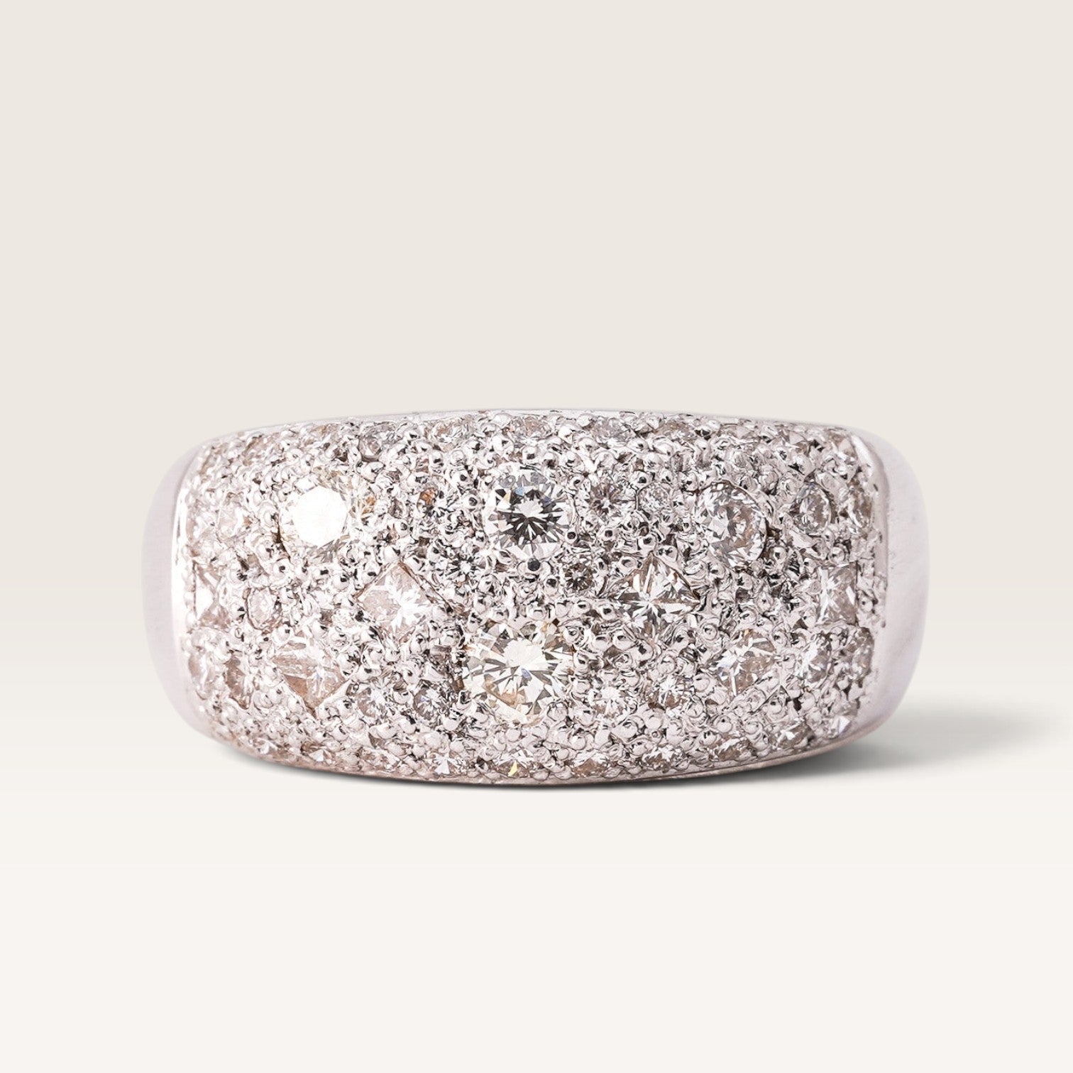 Mireya | 18K Diamond Pavé Ring - Menina Amsterdam