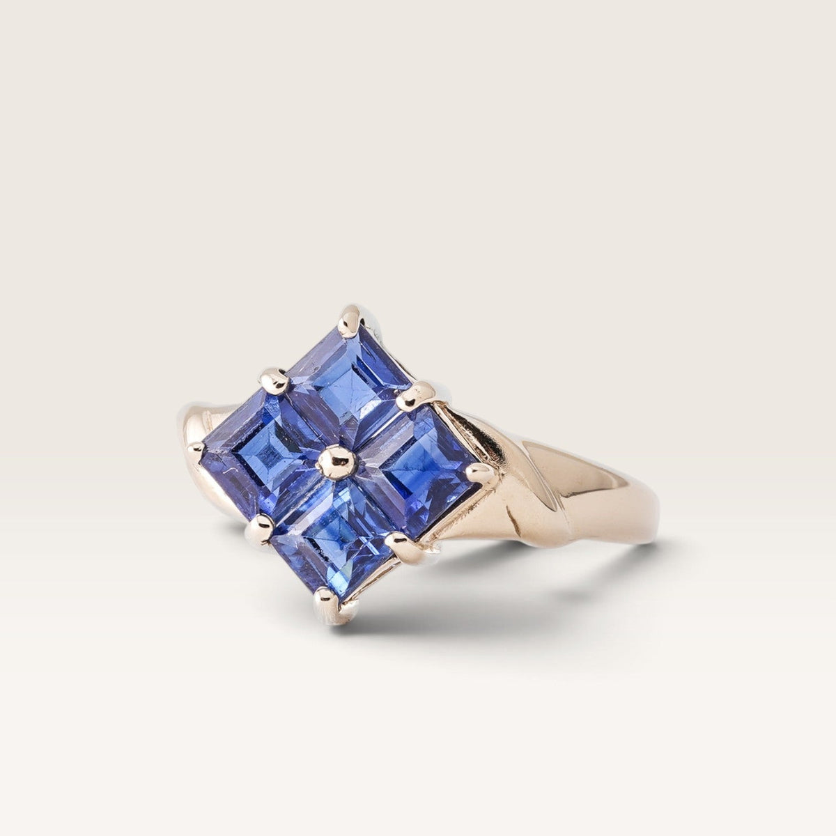 Nerida | Vintage Kyaniet Dress Ring - Menina Amsterdam