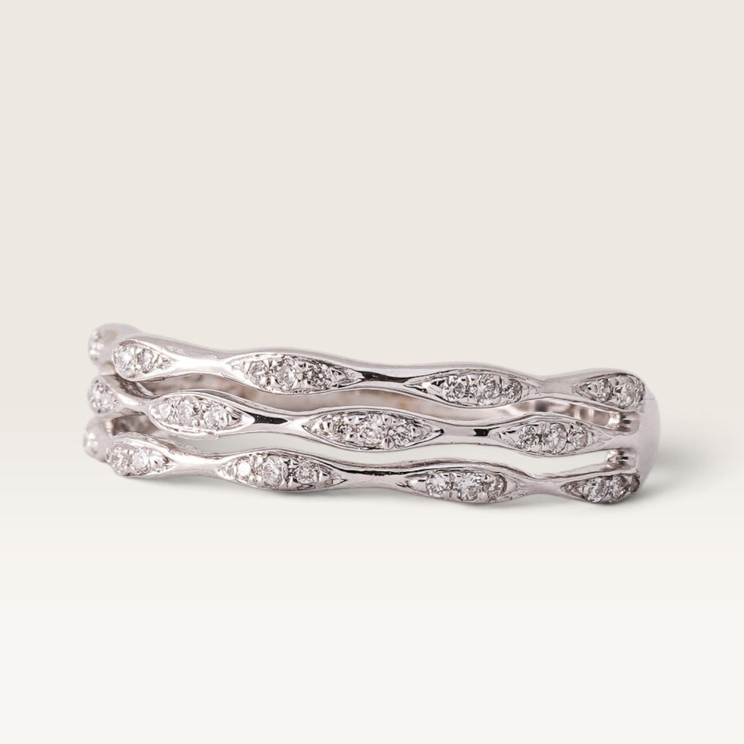Nira | 14K Diamond Band Ring - Menina Amsterdam