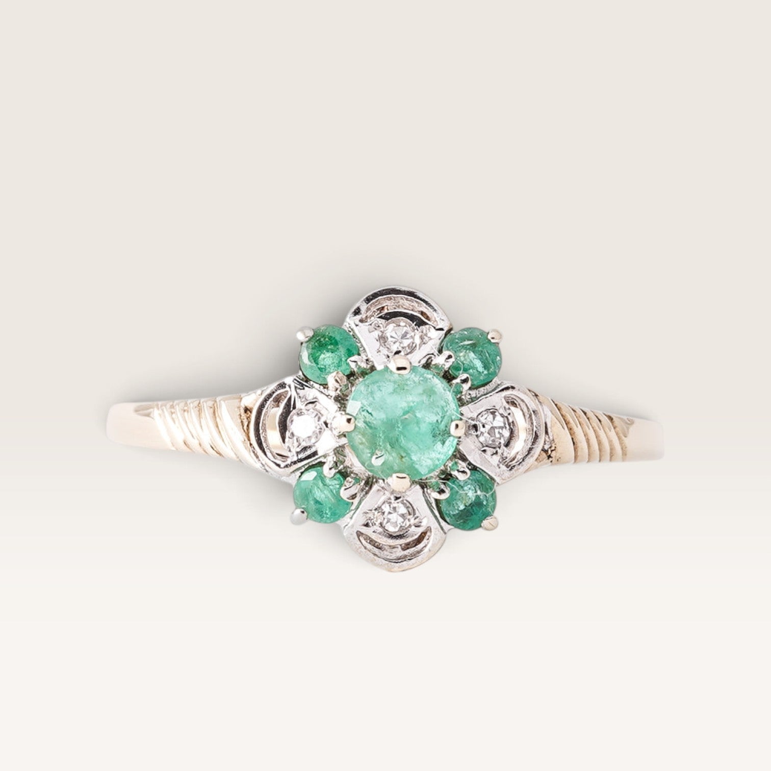 Seralyne | Vintage Smaragd en Diamant Ring - Menina Amsterdam