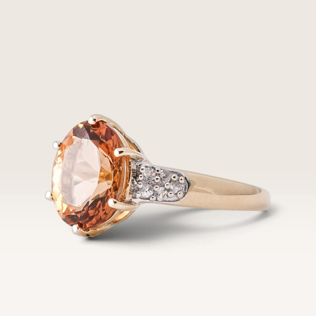 Solandra | Vintage Kwarts & Witte Saffier Dress Ring - Menina Amsterdam
