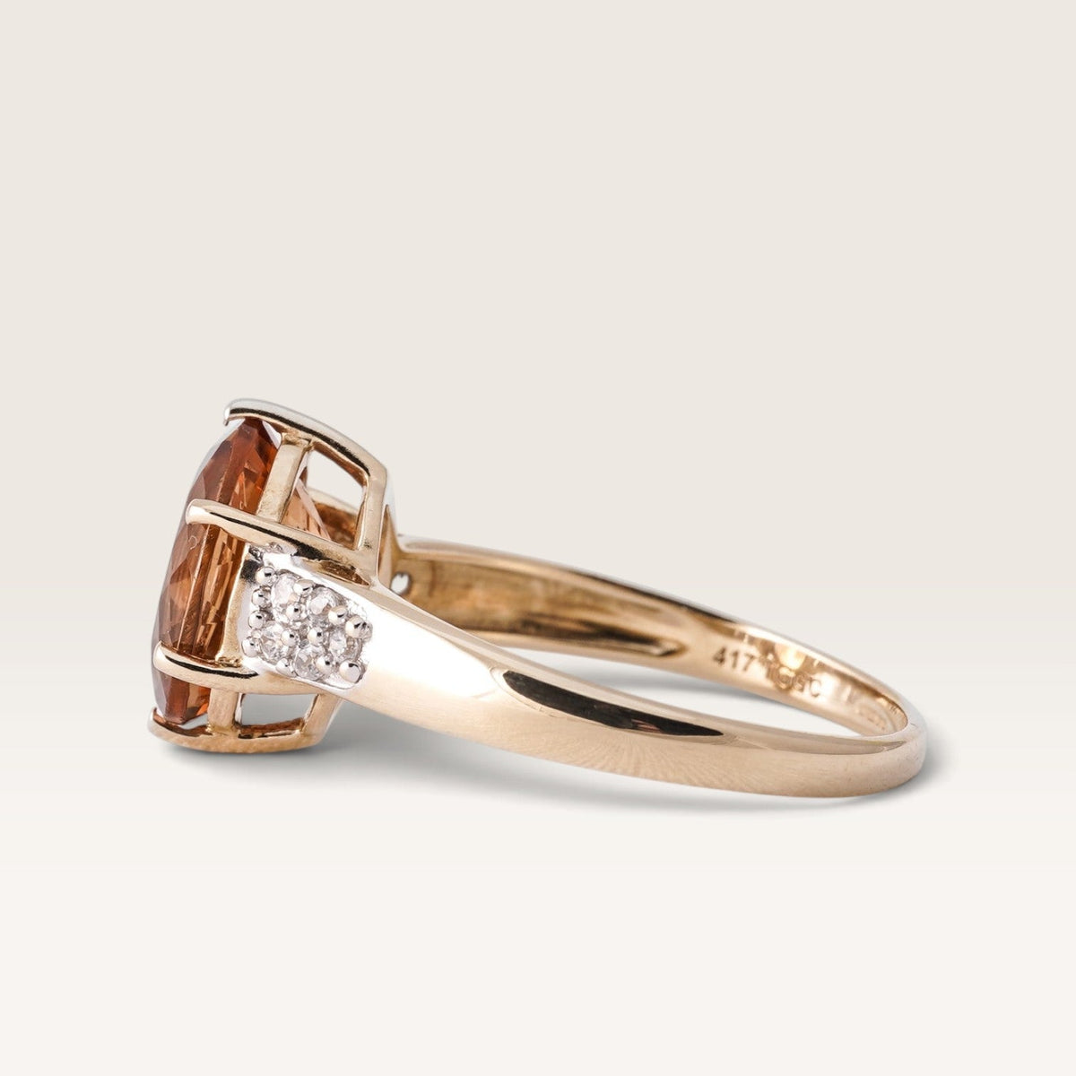 Solandra | Vintage Kwarts & Witte Saffier Dress Ring - Menina Amsterdam