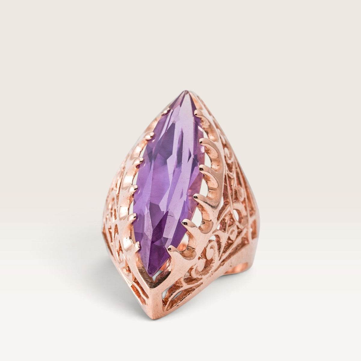 Athenia | 14K Rosé Gouden Amethist Marquise Ring - Menina Amsterdam