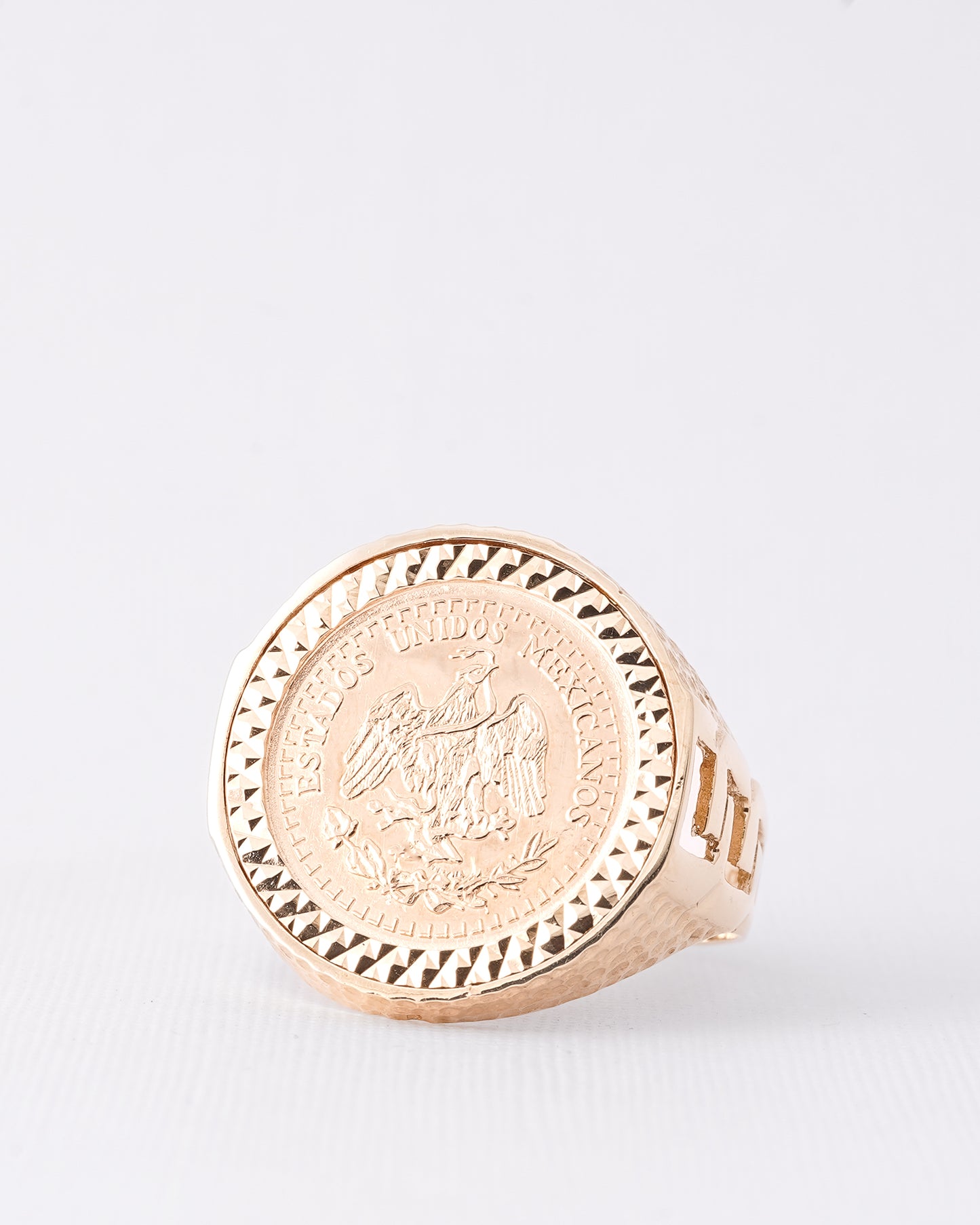 Lise  | Vintage Dos Pesos Zegel ring
