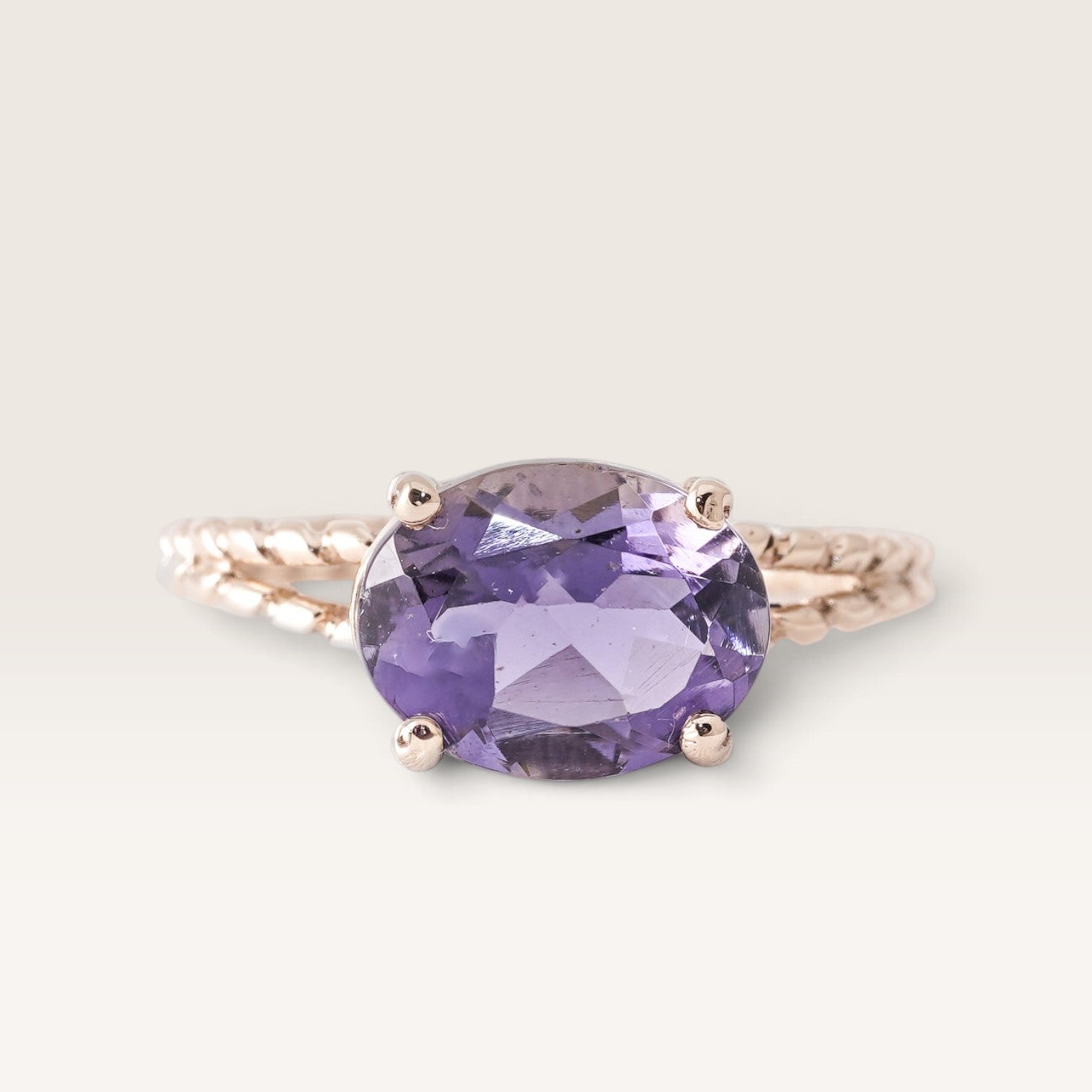 Ioly | Vintage Ioliet Solitaire Ring - Menina Amsterdam