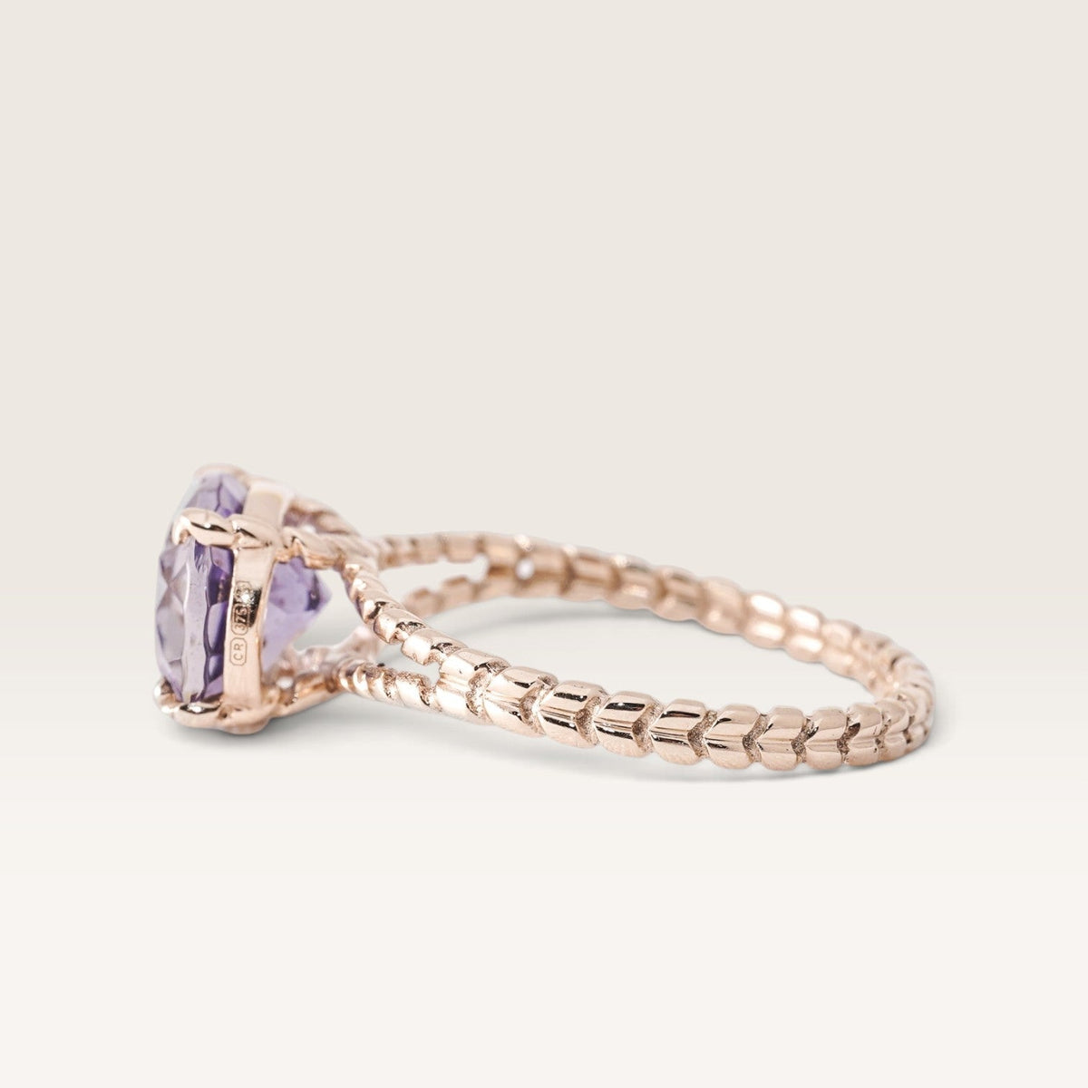 Ioly | Vintage Ioliet Solitaire Ring - Menina Amsterdam