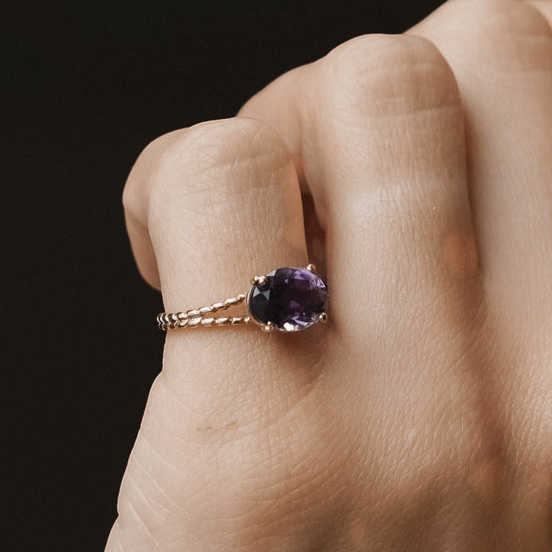 Ioly | Vintage Ioliet Solitaire Ring - Menina Amsterdam