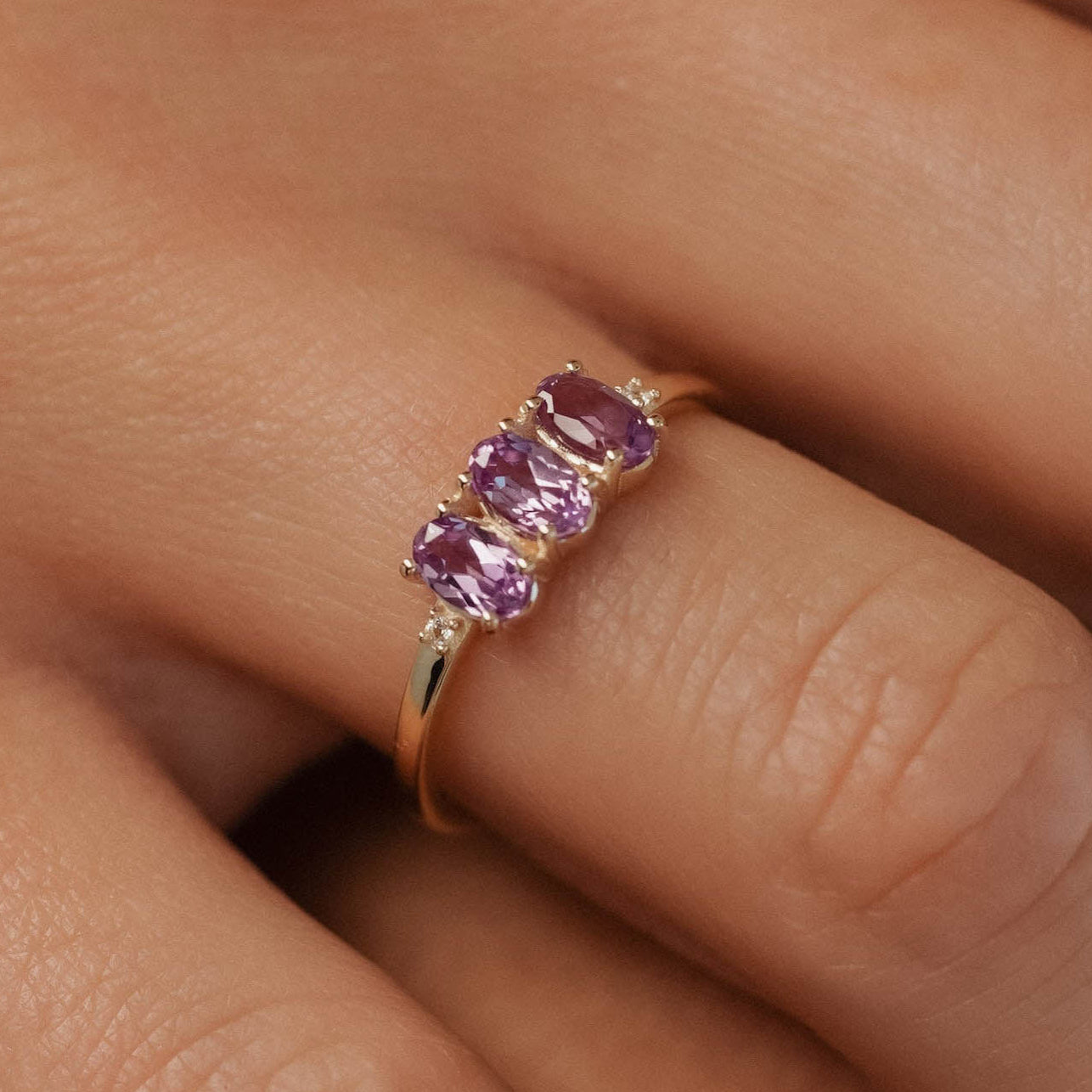 Julie | Triple Amethist & Diamant Ring - Menina Amsterdam