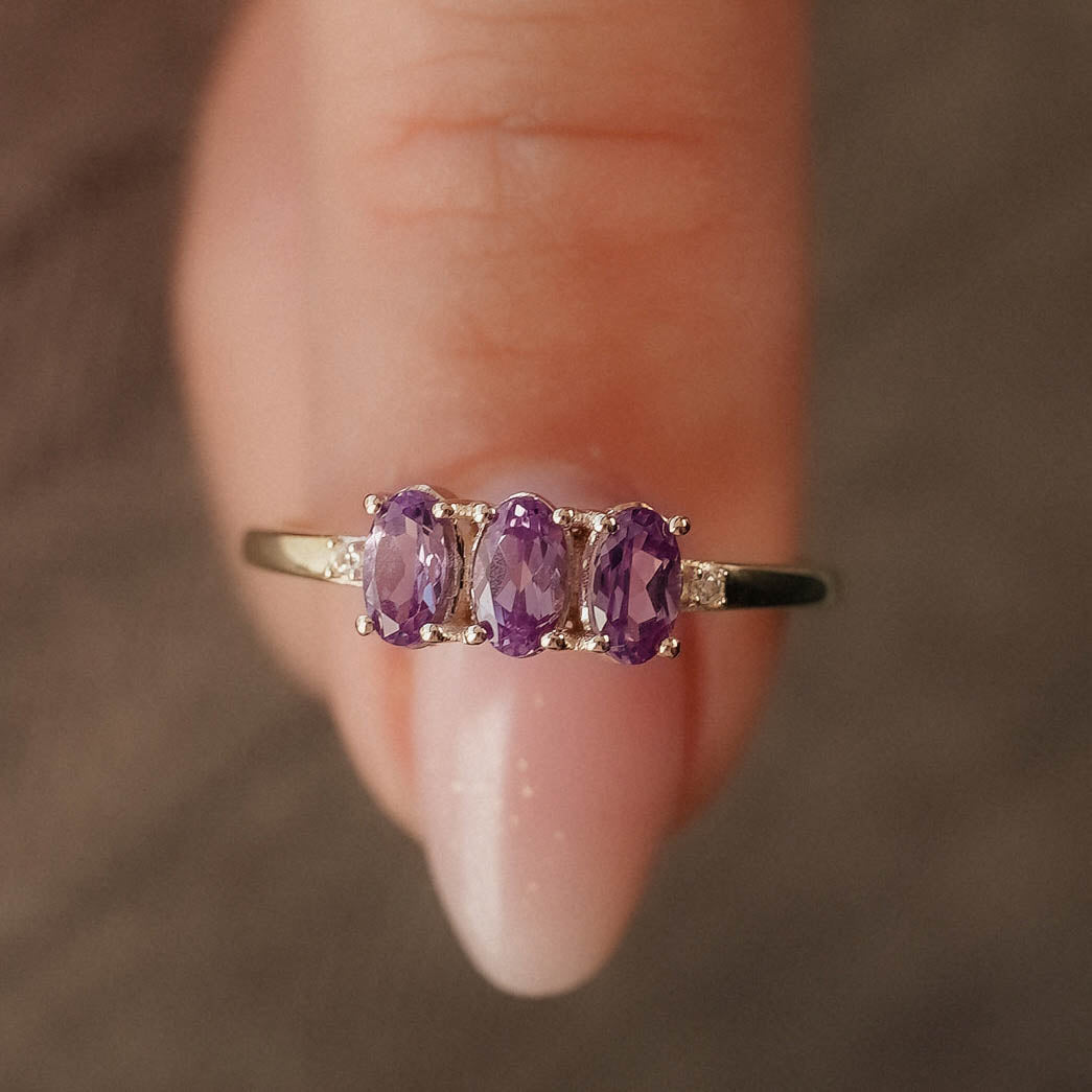 Julie | Triple Amethist & Diamant Ring - Menina Amsterdam