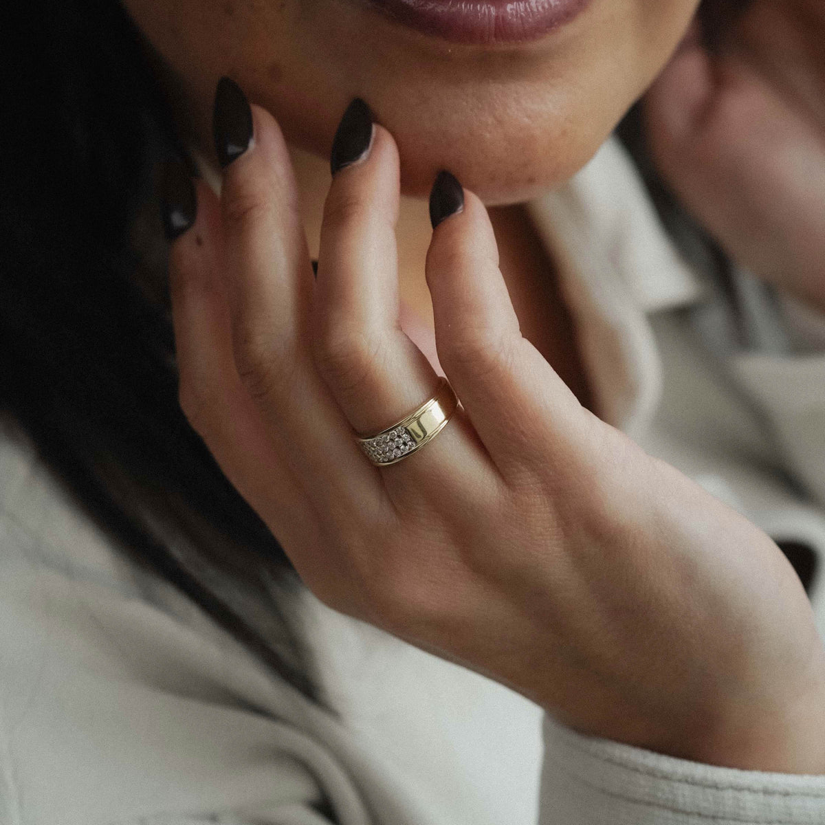 Lysa | 14K Diamond Band Ring - Menina Amsterdam
