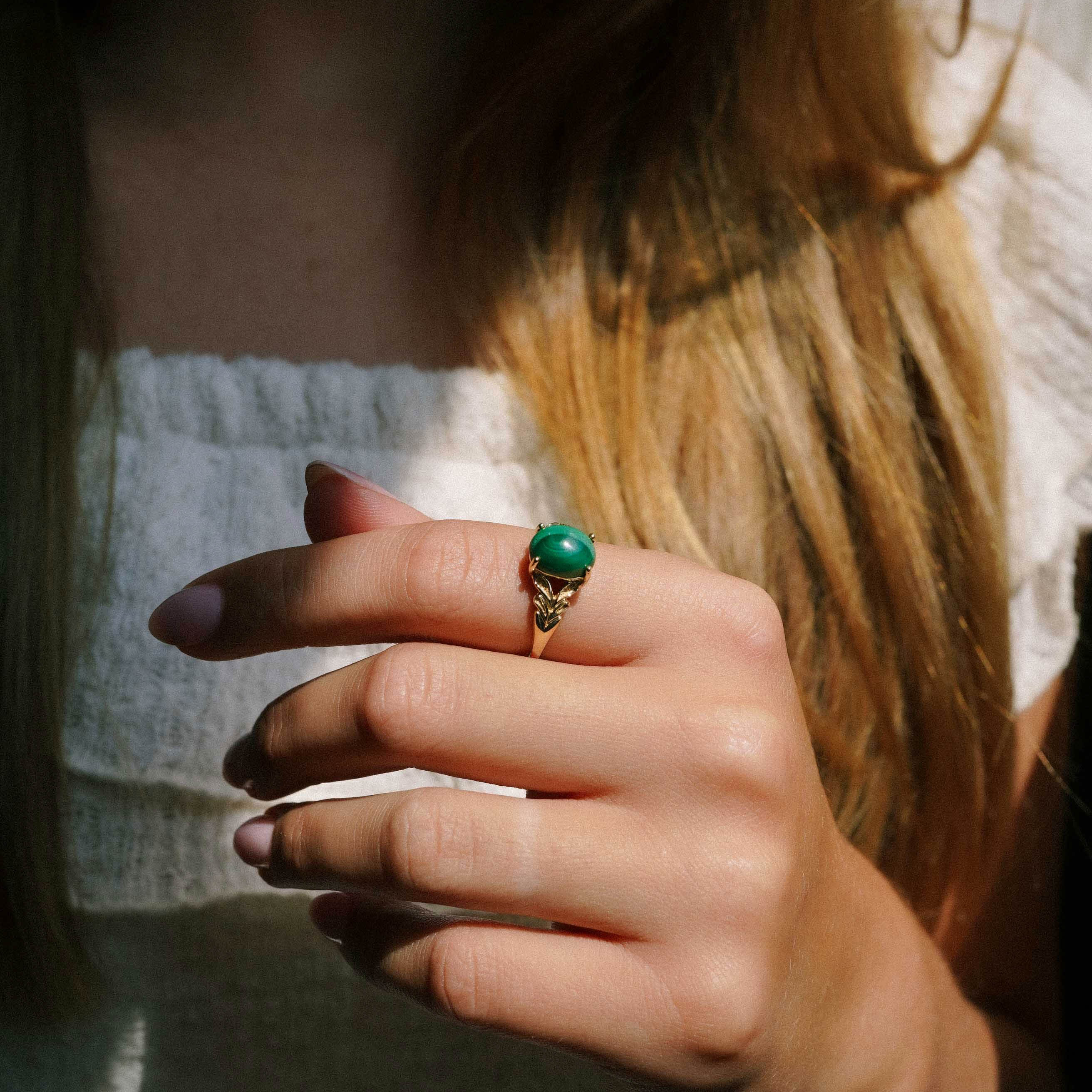 Maelo | Vintage Groene Malachiet Solitaire Ring - Menina Amsterdam