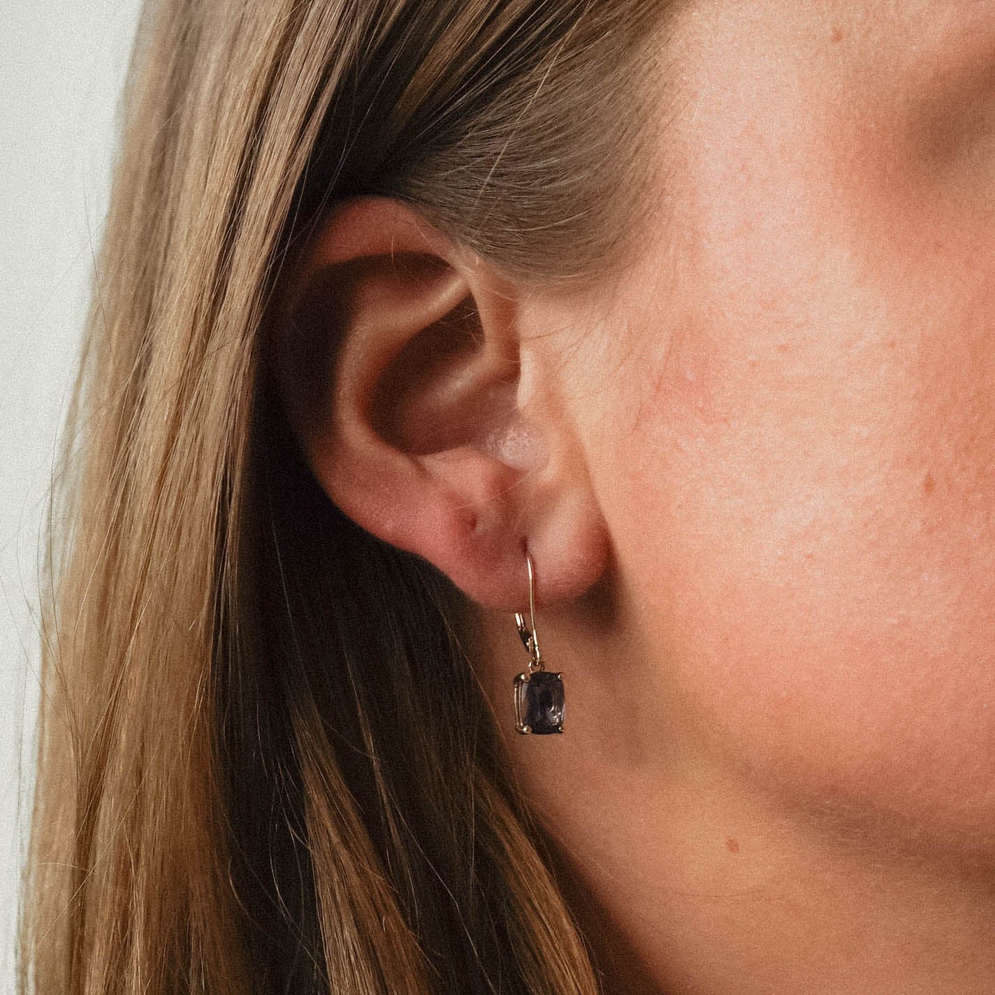 Nourelle | Vintage Blueberry Kwarts Oorbellen - Menina Amsterdam
