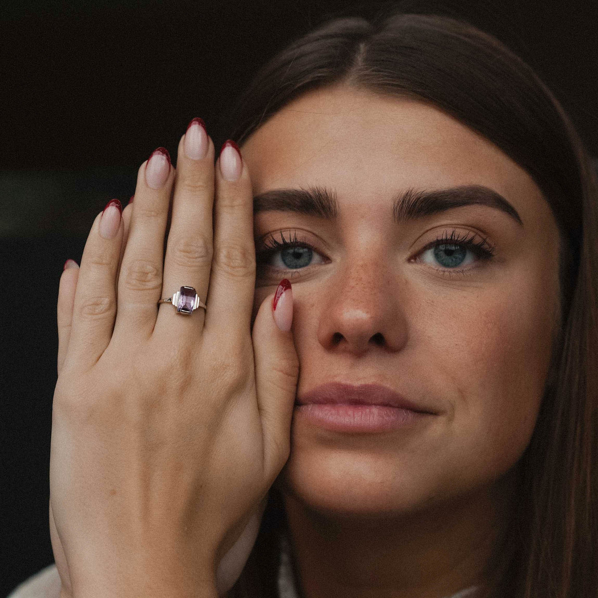Serenya | Vintage Two Tone Amethist Solitaire Ring - Menina Amsterdam