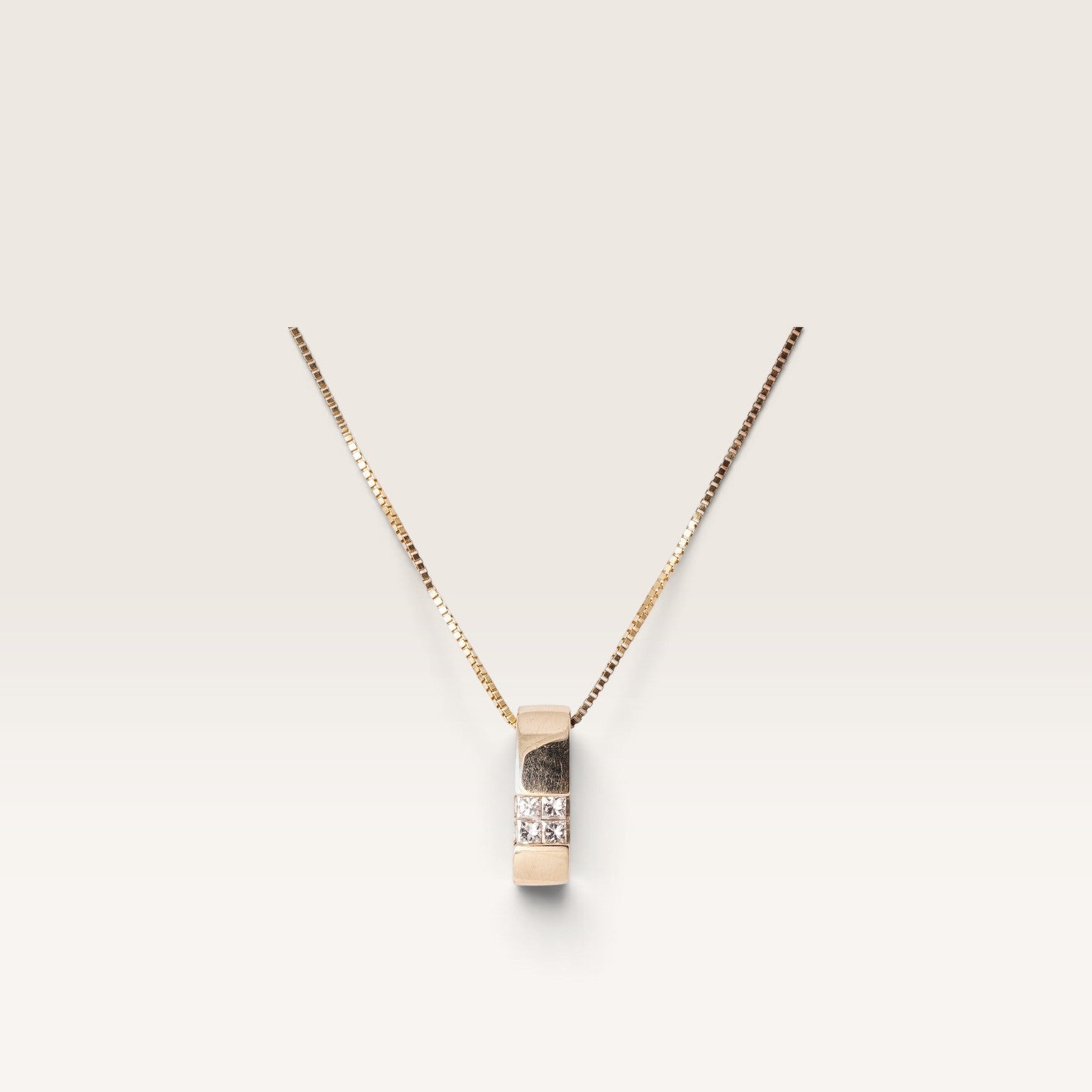 Tabine | 14K Diamond Pendant - Menina Amsterdam