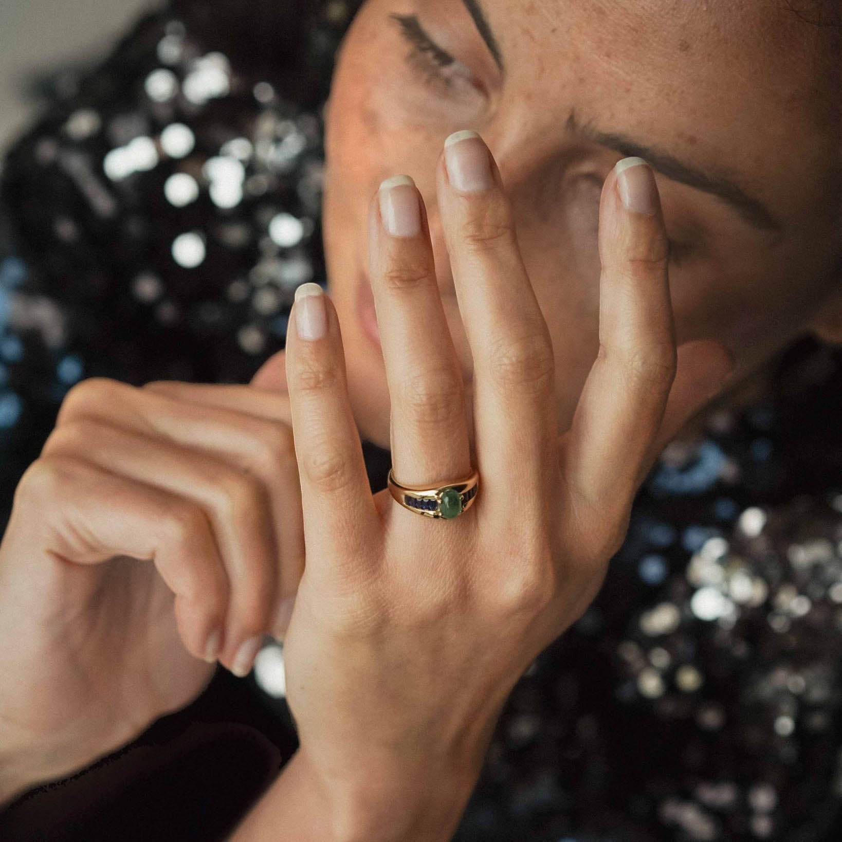 Taryn | 18K Smaragd & Saffier Ring - Menina Amsterdam