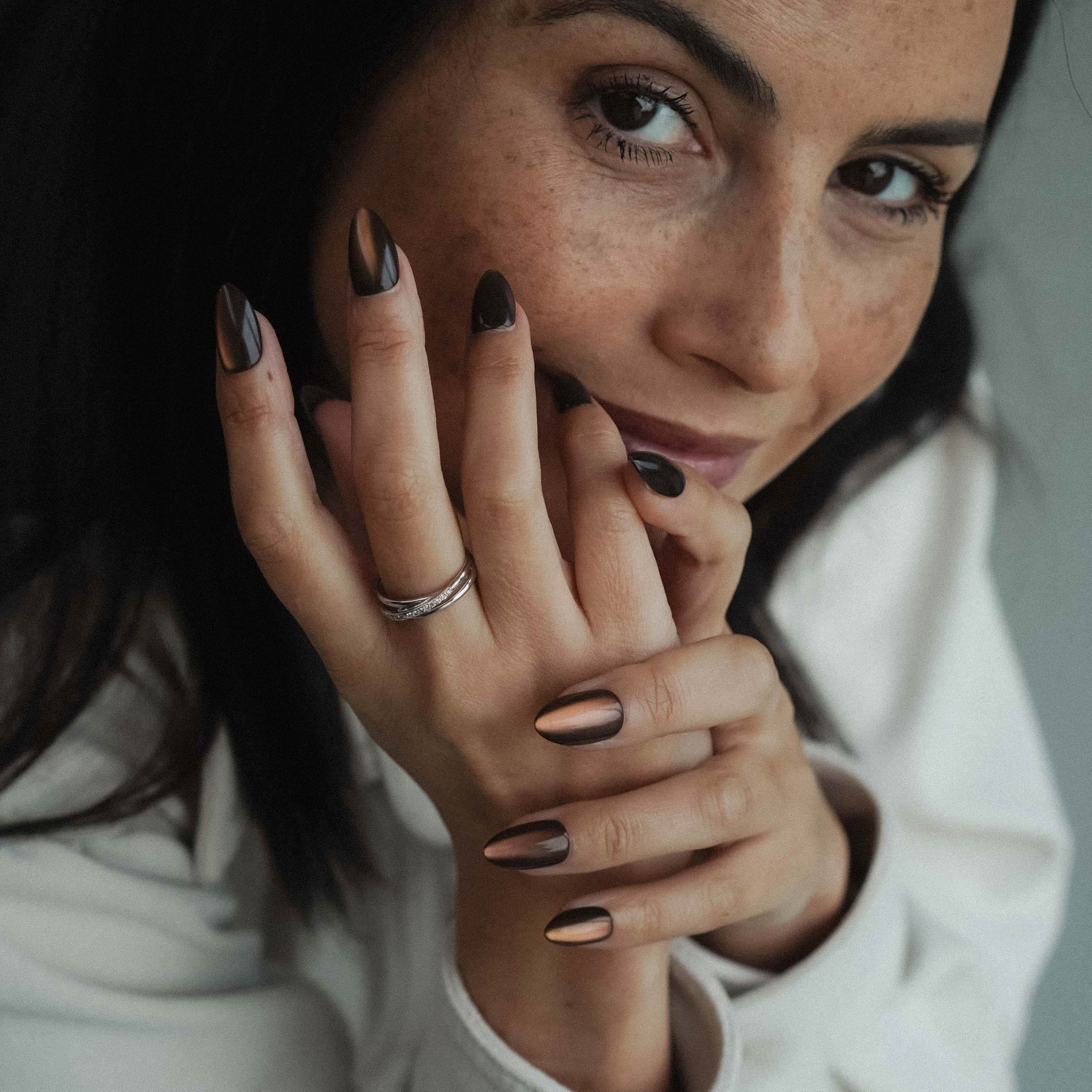 Vian | 14K Diamond Band Ring - Menina Amsterdam