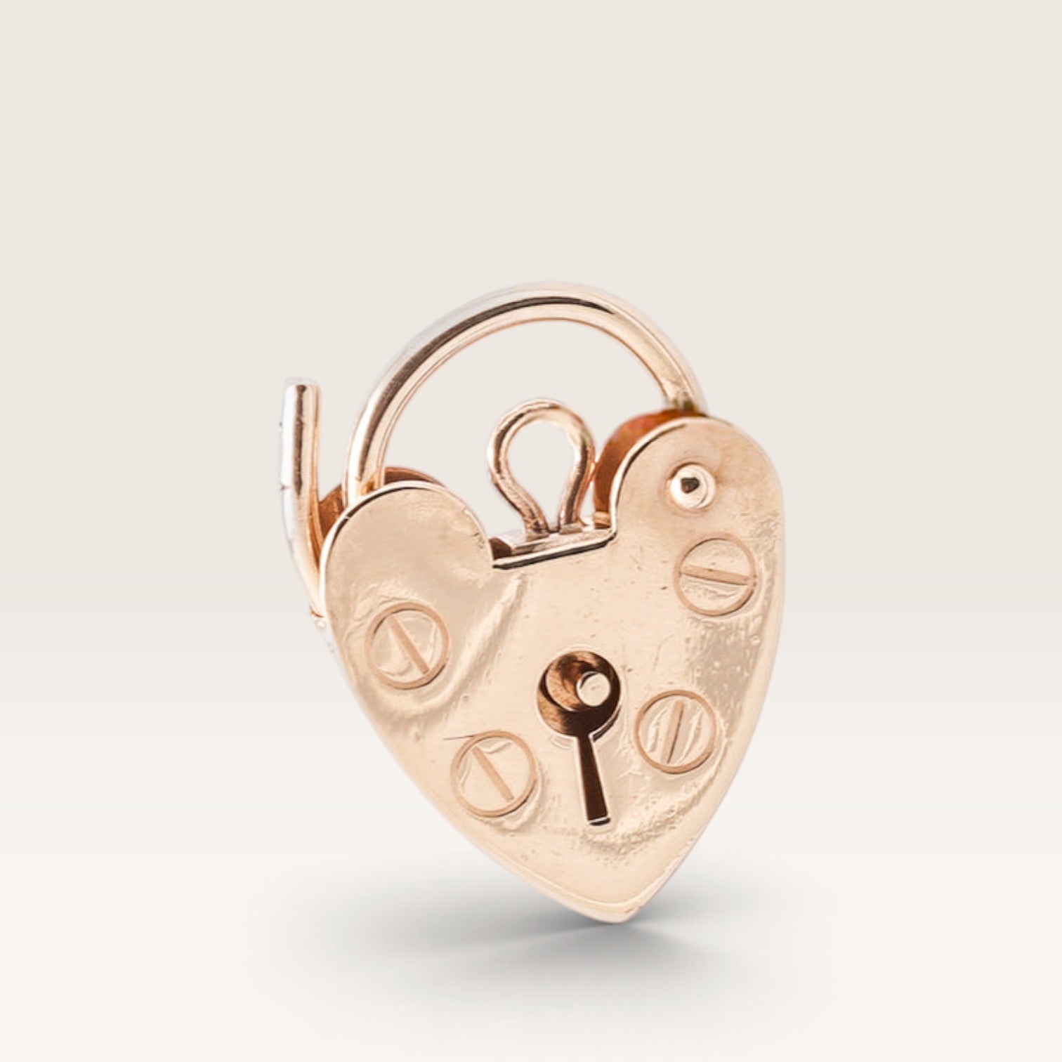 Viella | Vintage Hartvormig Slotje Hanger - Menina Amsterdam