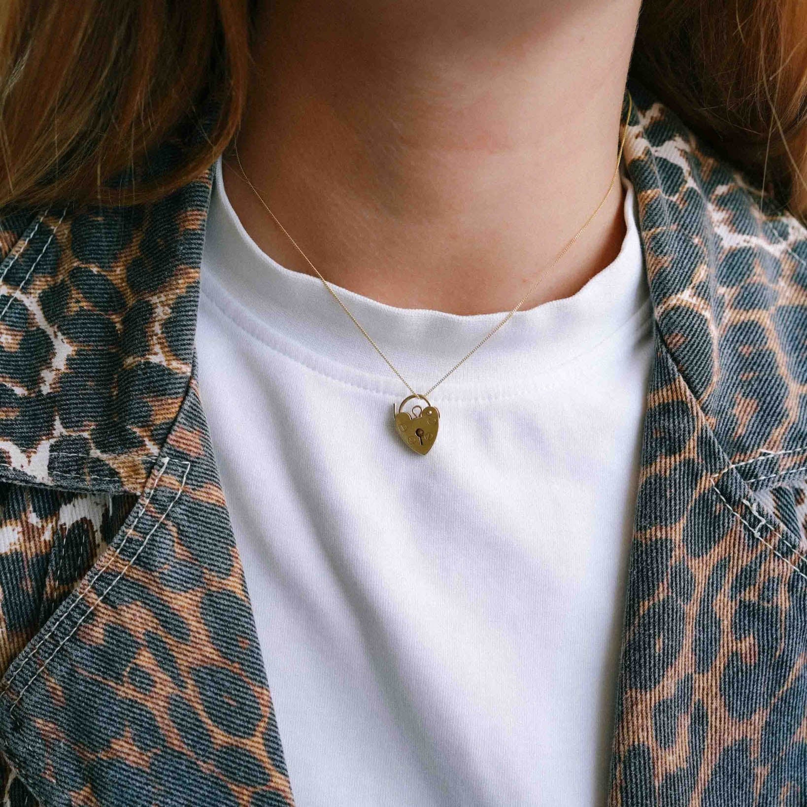 Viella | Vintage Hartvormig Slotje Hanger - Menina Amsterdam